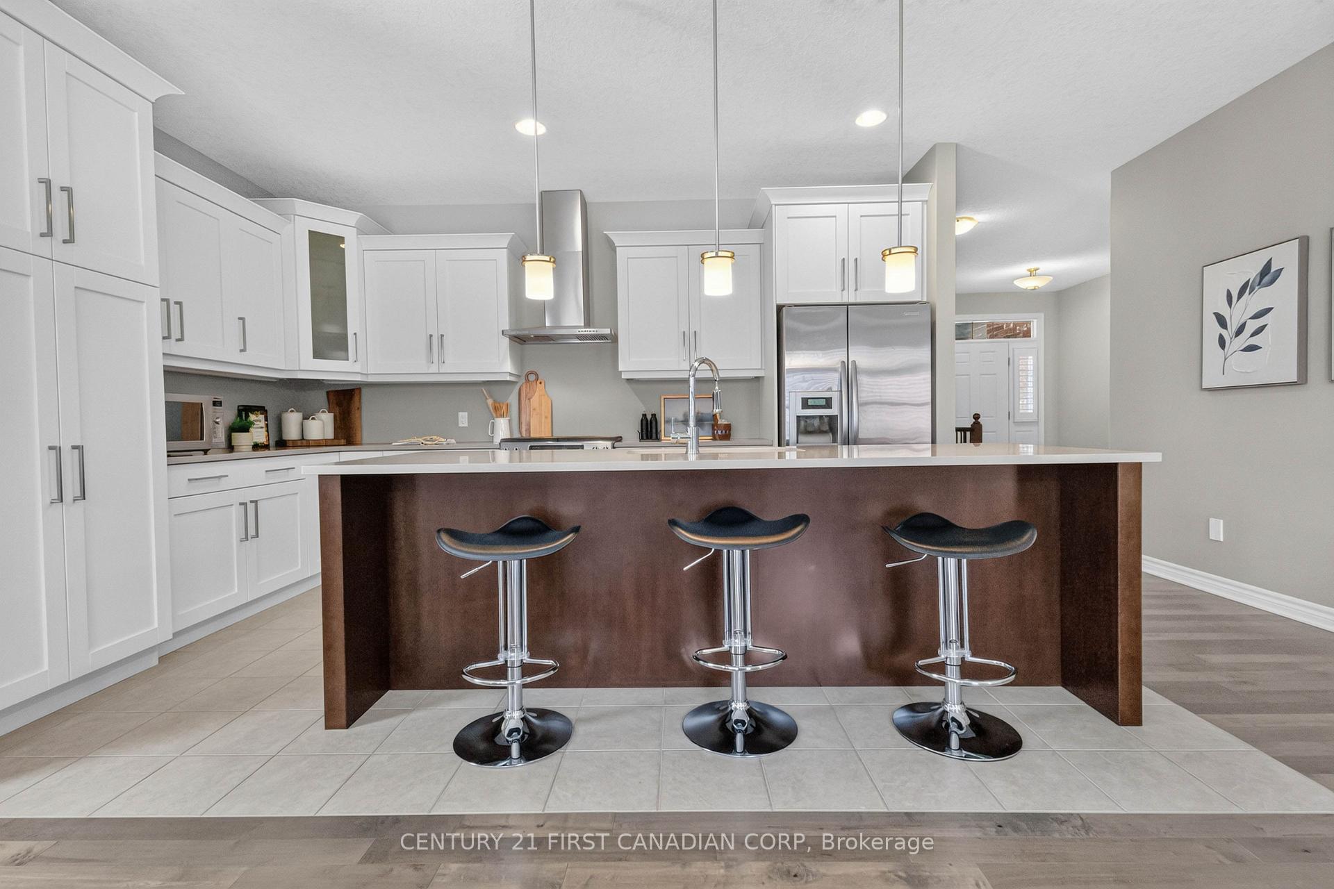 Photo 11 of 3183 Pincombe Drive, London, South W — HOMEH