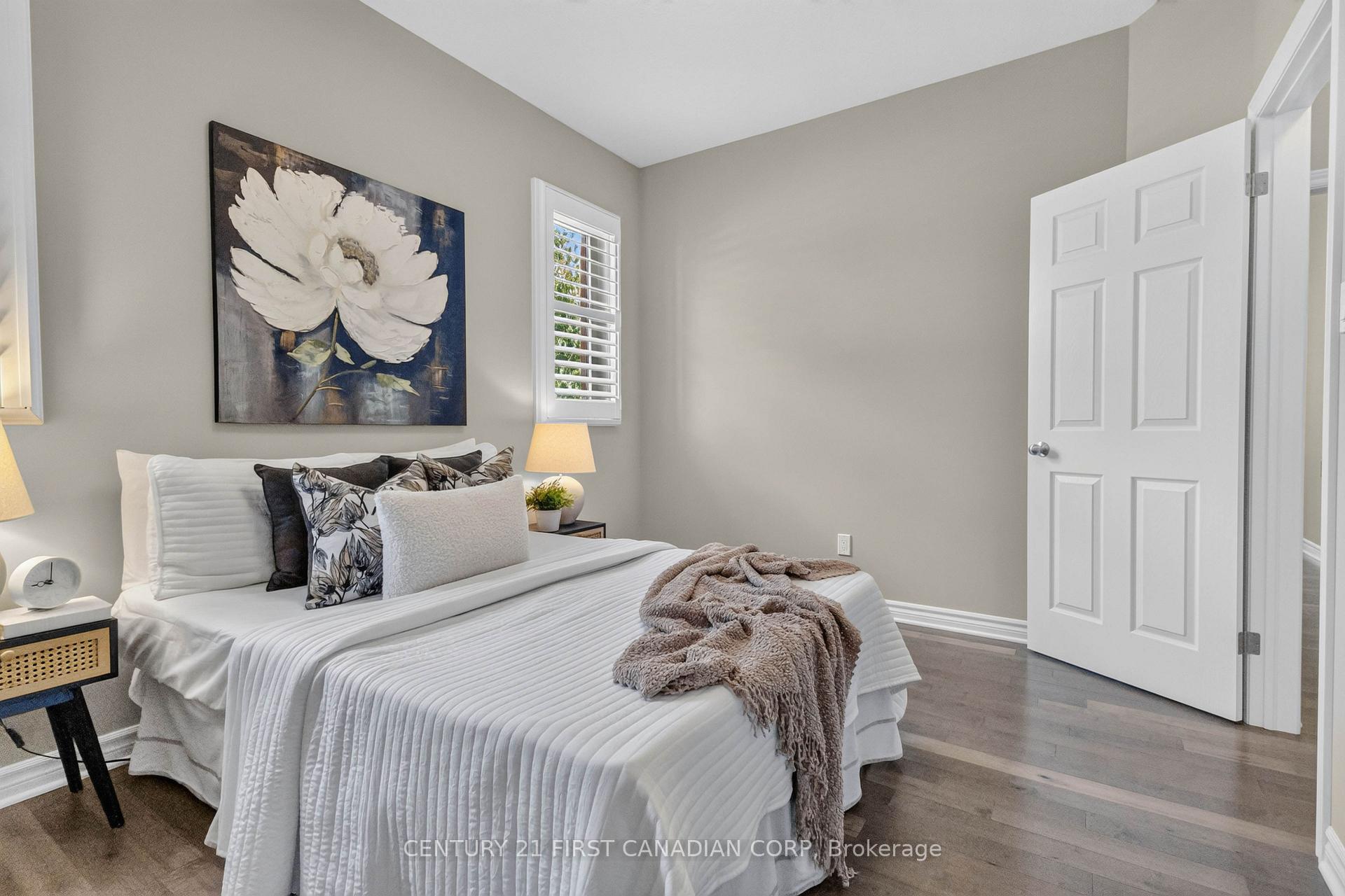 Photo 16 of 3183 Pincombe Drive, London, South W — HOMEH