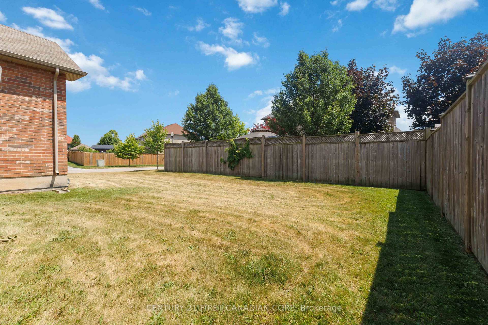 Photo 29 of 3183 Pincombe Drive, London, South W — HOMEH