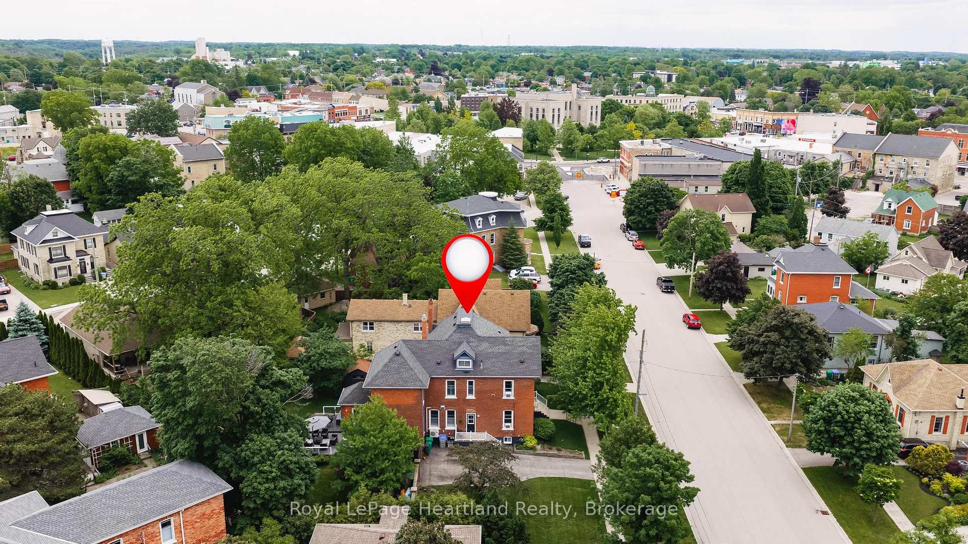 Photo 2 of 72 Colborne Street, Goderich, Goderich (Town) — HOMEH