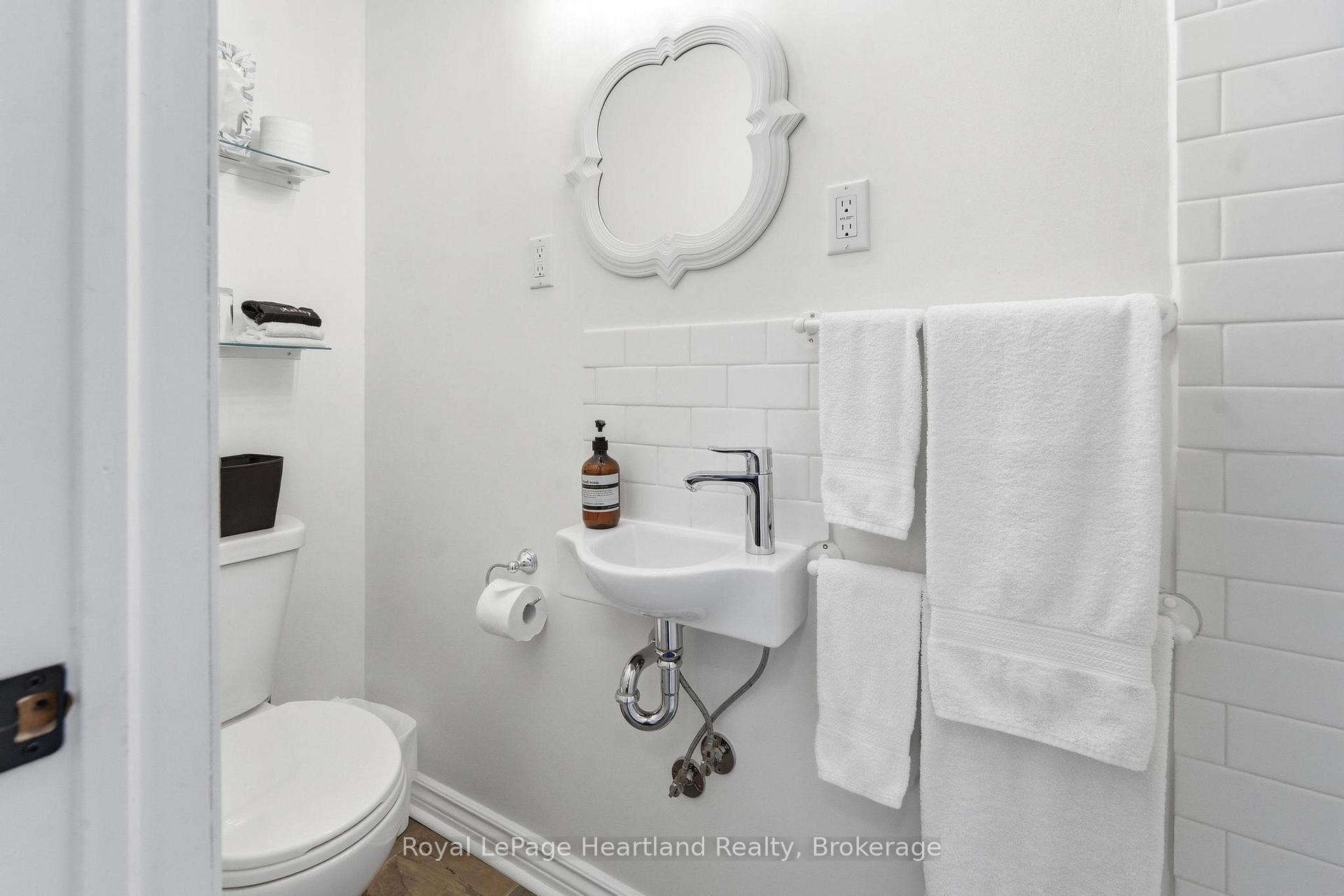 Photo 21 of 72 Colborne Street, Goderich, Goderich (Town) — HOMEH