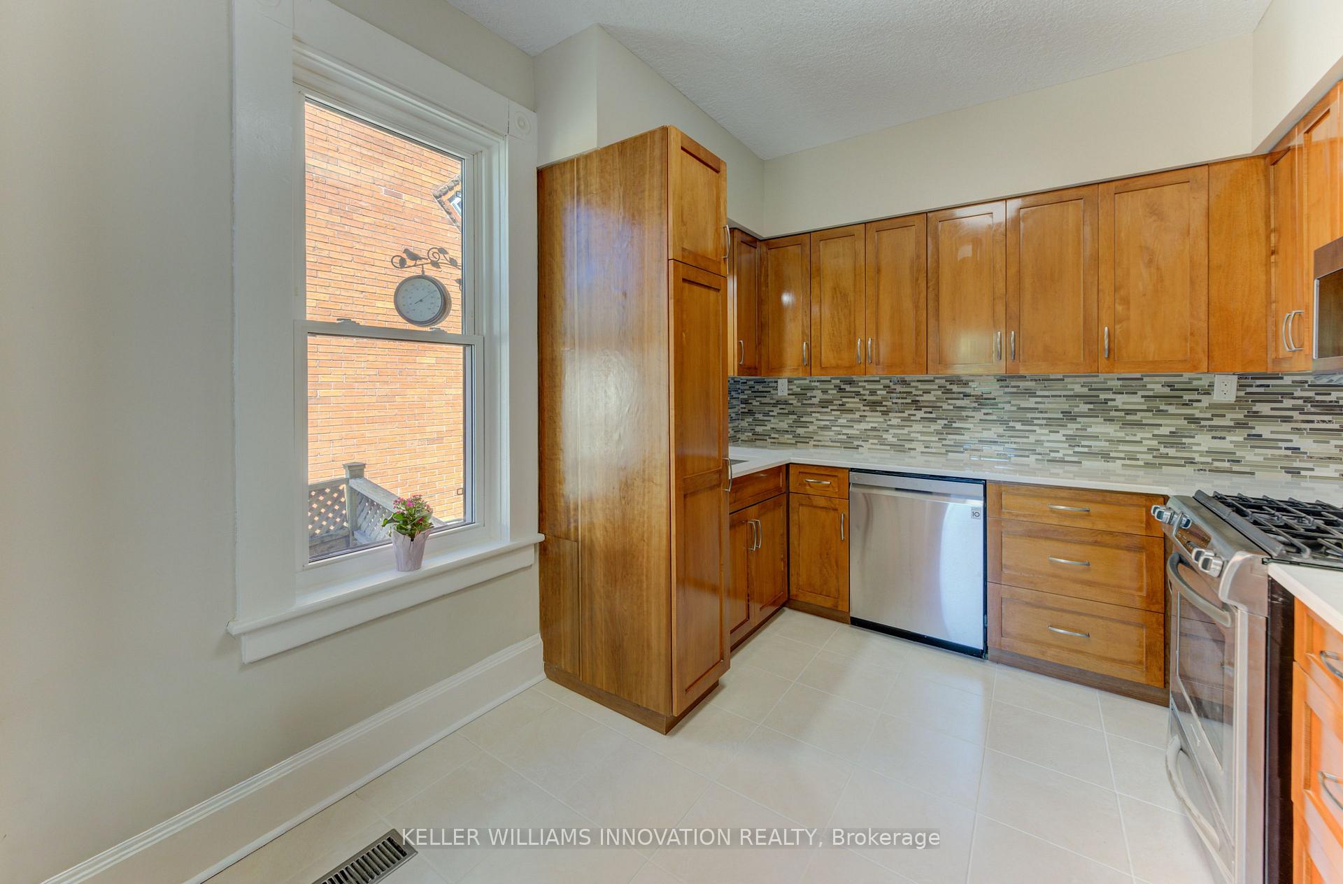 Photo 19 of 180 Hewat Street, Cambridge, Lang's Farm — HOMEH