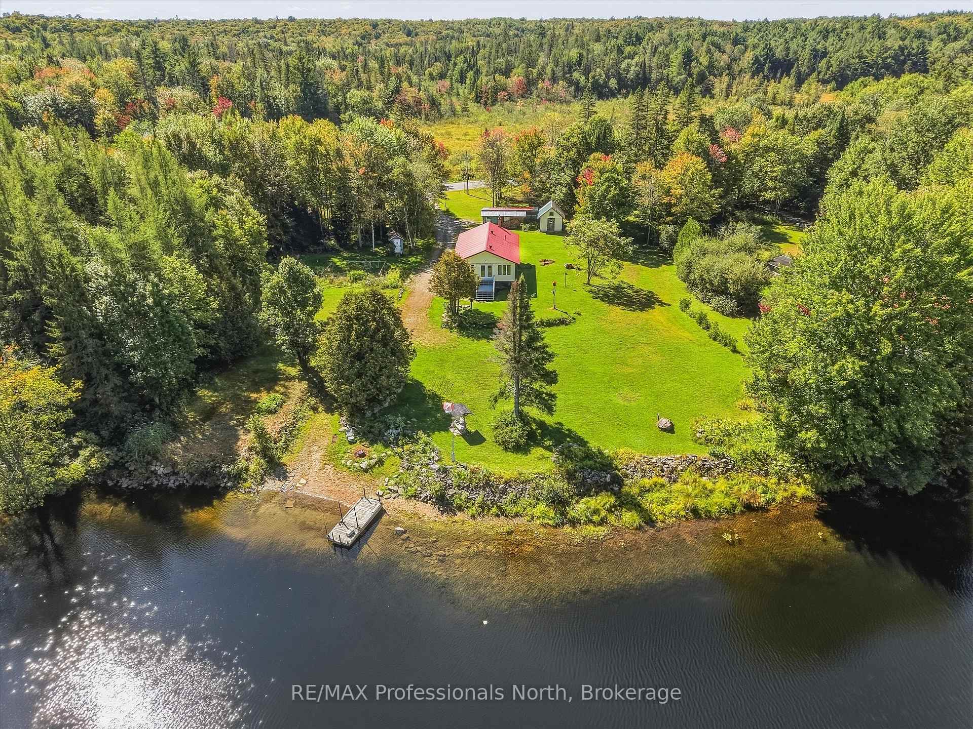 Photo 3 of 1035 Sherwood Forest Road, Bracebridge — HOMEH