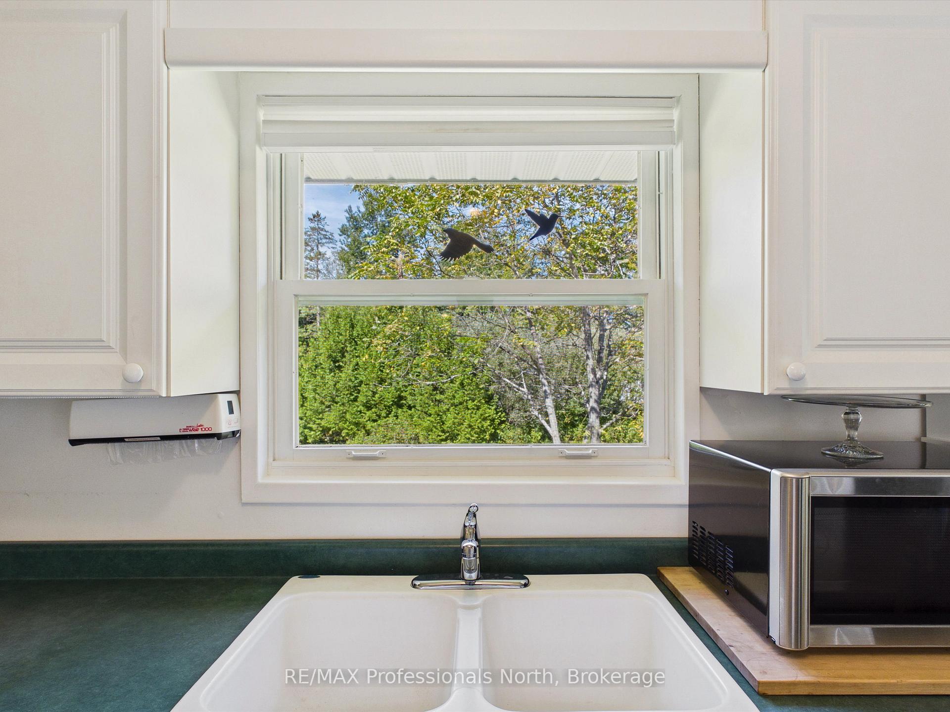 Photo 14 of 1035 Sherwood Forest Road, Bracebridge — HOMEH