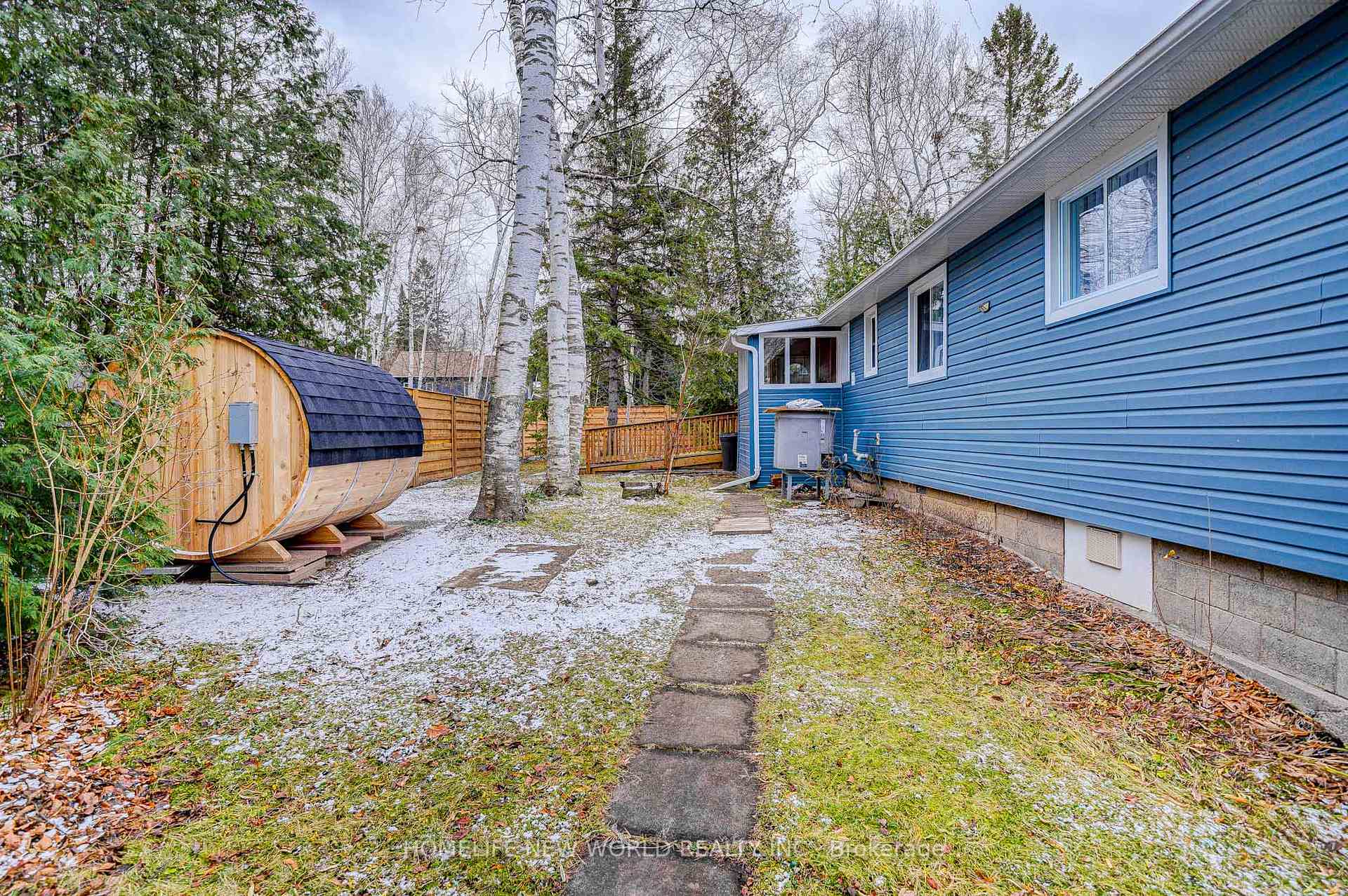 Photo 10 of 65 Edith Street, Georgina, Sutton & Jackson's Point — HOMEH