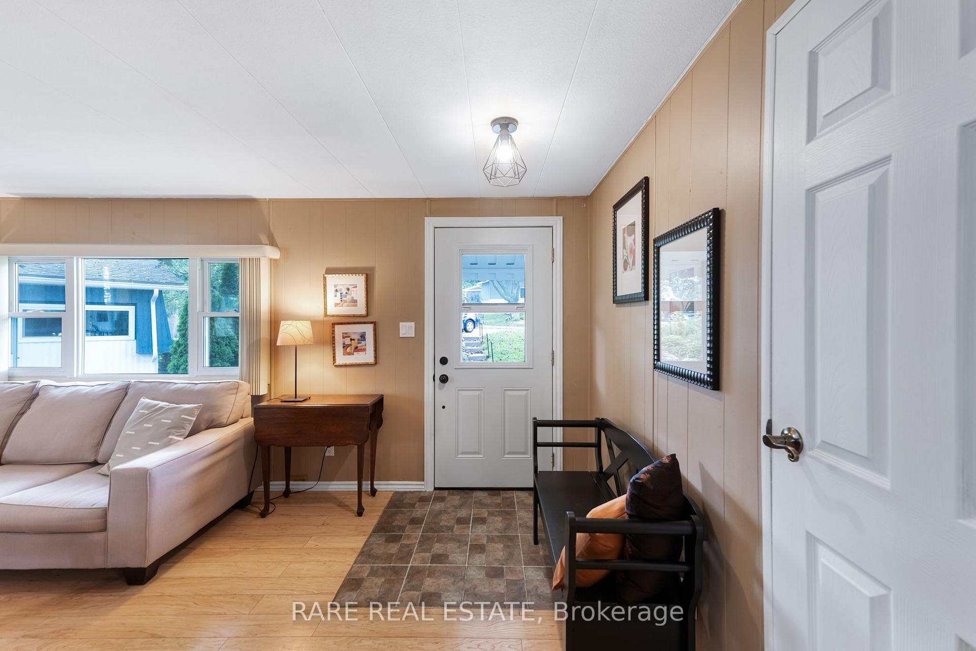 Photo 2 of 11 Hawthorne Drive, Innisfil, Alcona — HOMEH