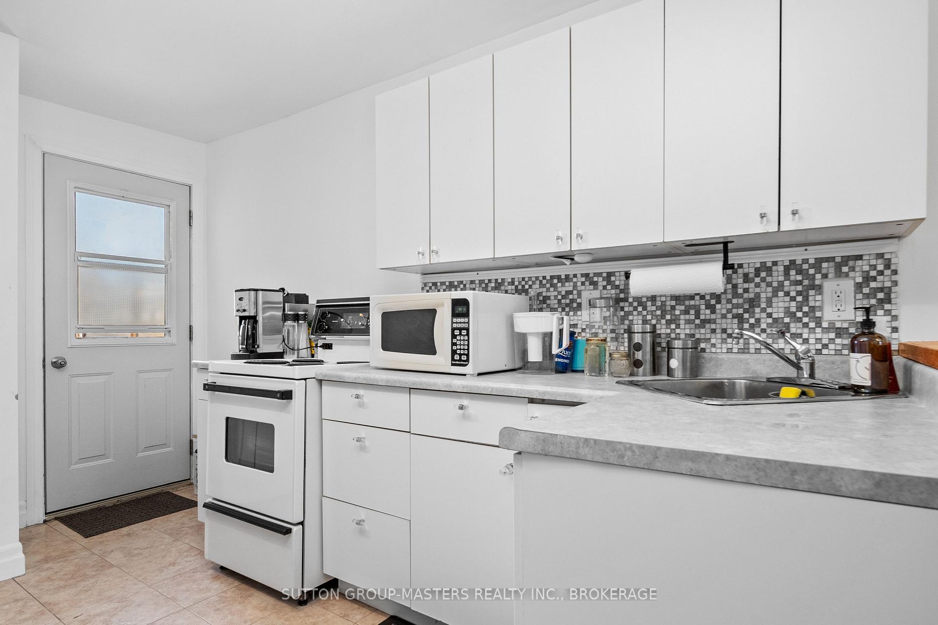 Photo 8 of 143-145 Ordnance Street, Kingston, East of Sir John A. Blvd — HOMEH