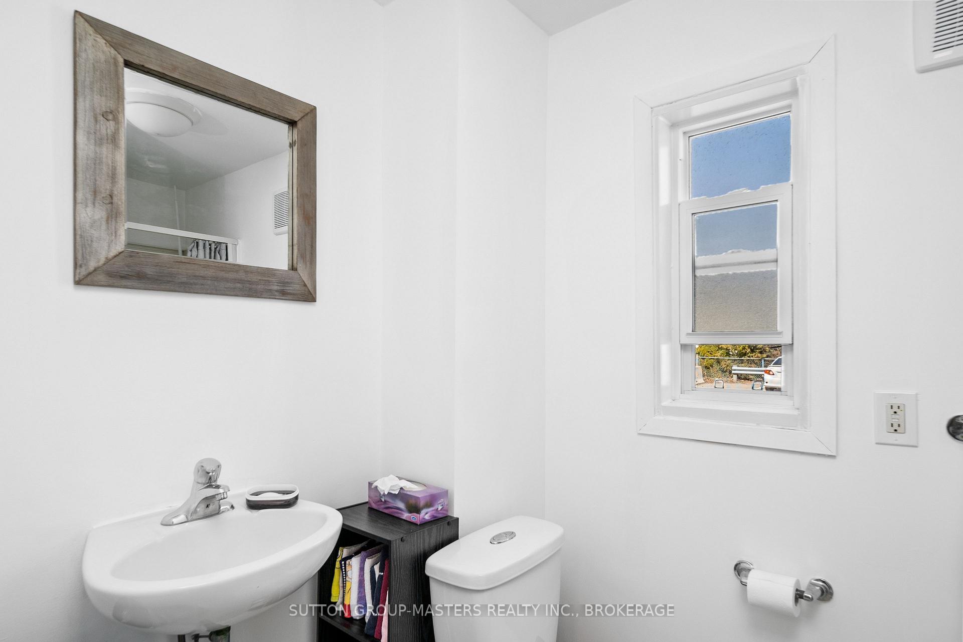 Photo 12 of 143-145 Ordnance Street, Kingston, East of Sir John A. Blvd — HOMEH