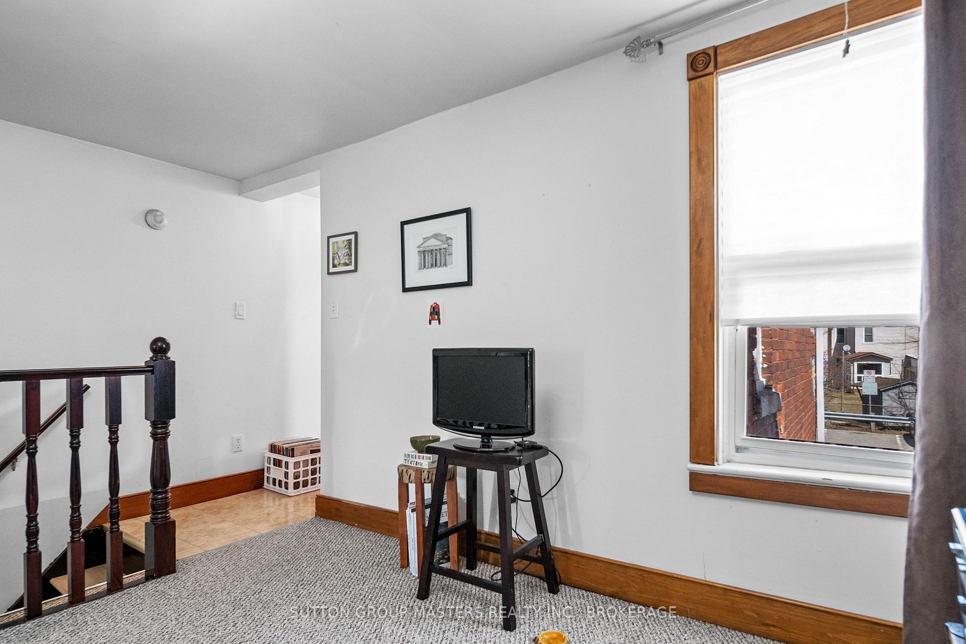 Photo 15 of 143-145 Ordnance Street, Kingston, East of Sir John A. Blvd — HOMEH