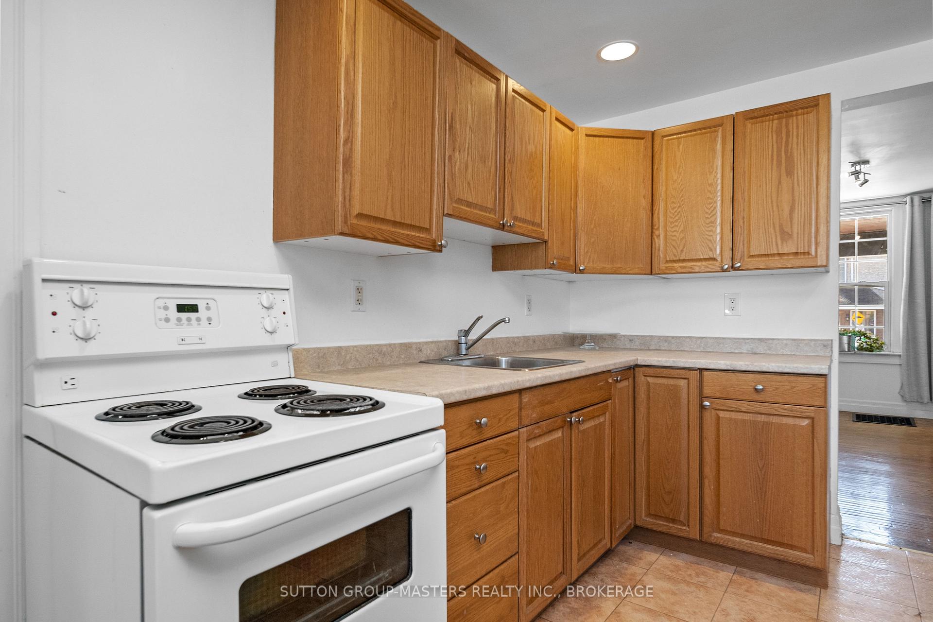 Photo 28 of 143-145 Ordnance Street, Kingston, East of Sir John A. Blvd — HOMEH