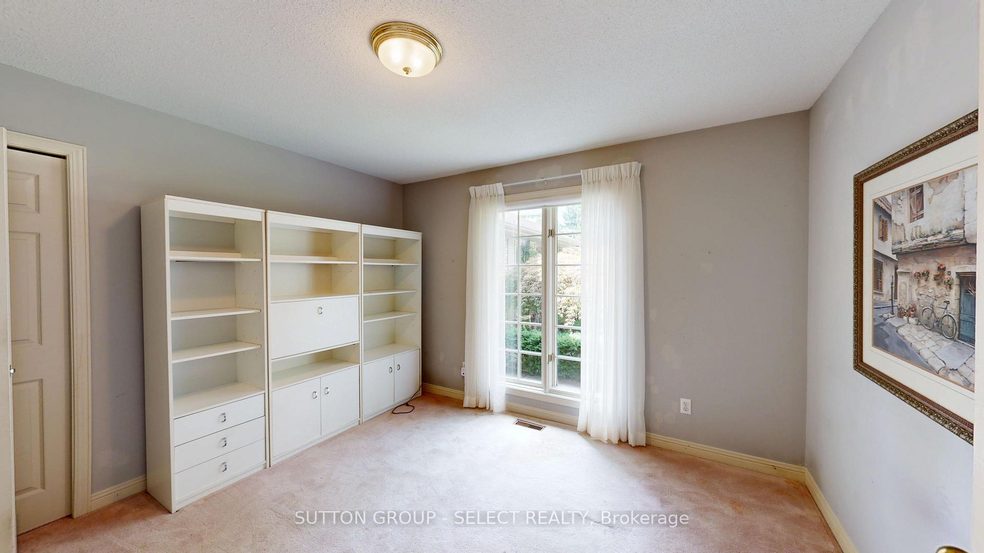 Photo 7 of 34 Pine Ridge Drive, London, North B — HOMEH