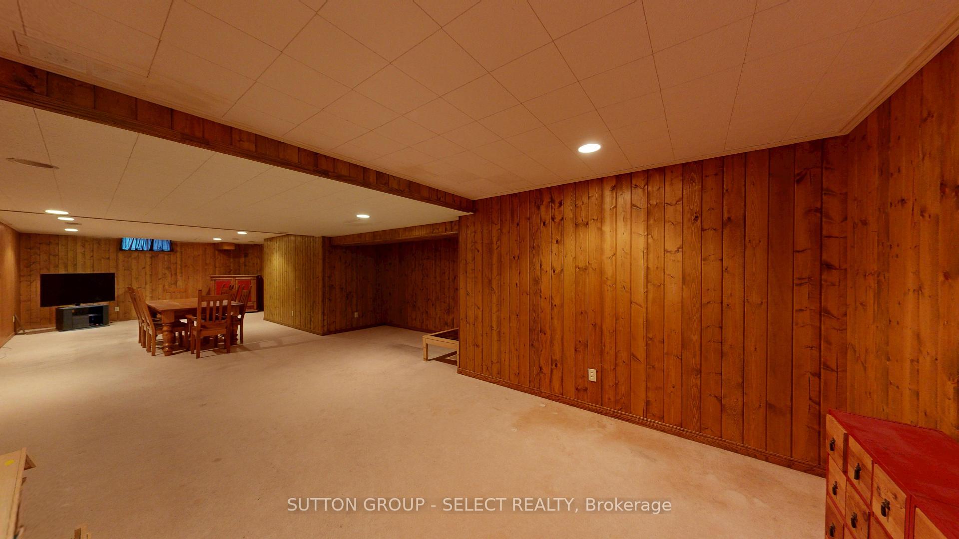 Photo 32 of 34 Pine Ridge Drive, London, North B — HOMEH