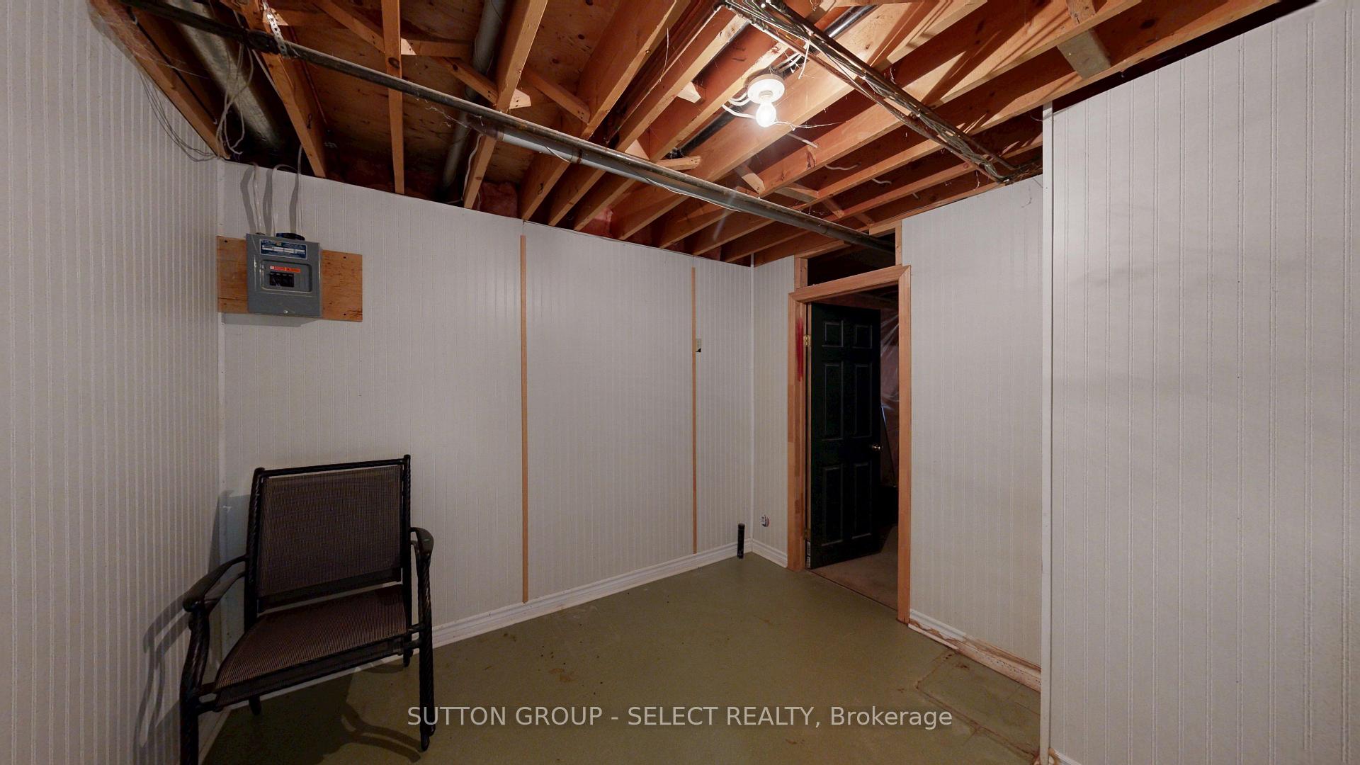Photo 38 of 34 Pine Ridge Drive, London, North B — HOMEH