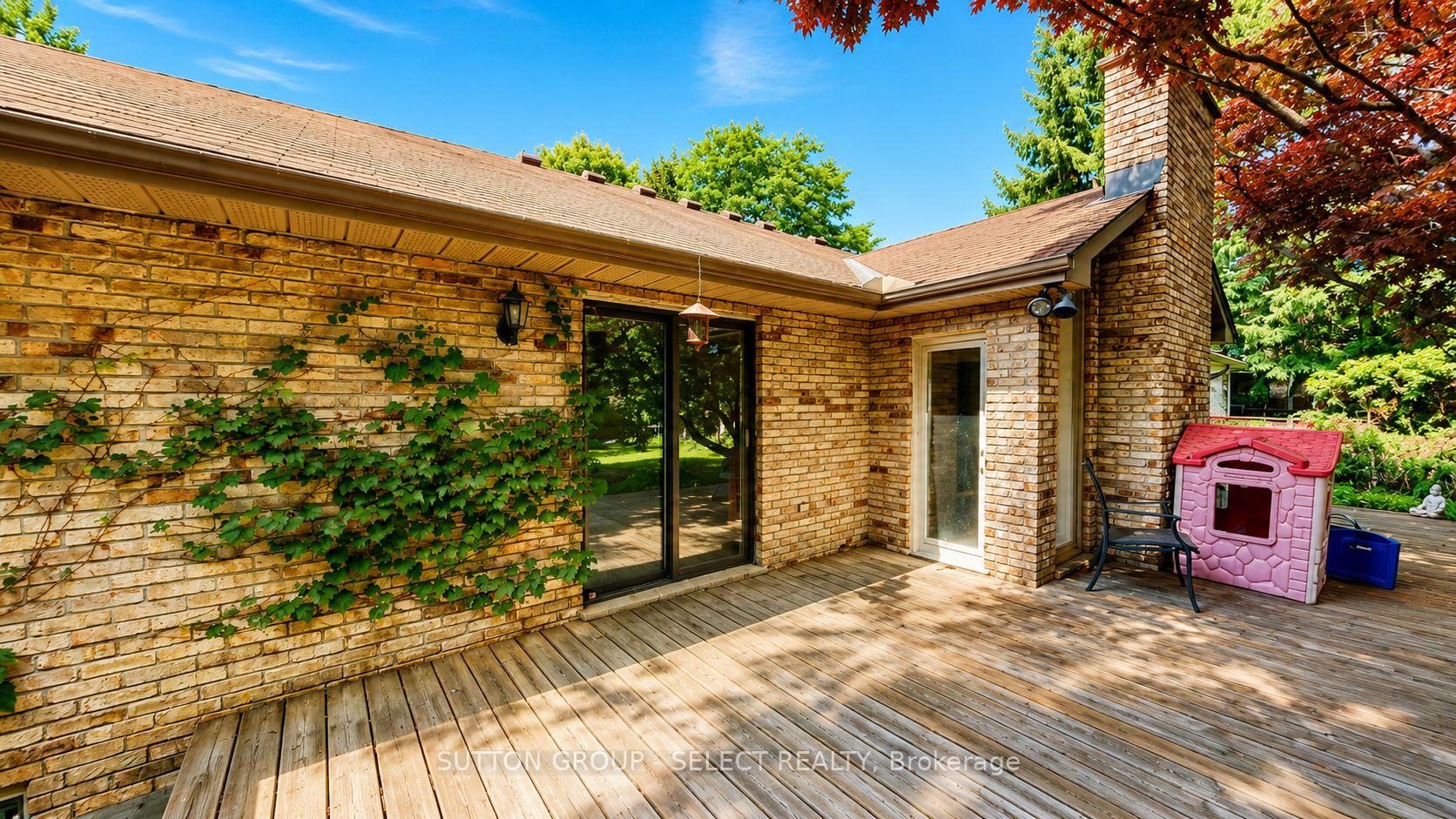 Photo 40 of 34 Pine Ridge Drive, London, North B — HOMEH