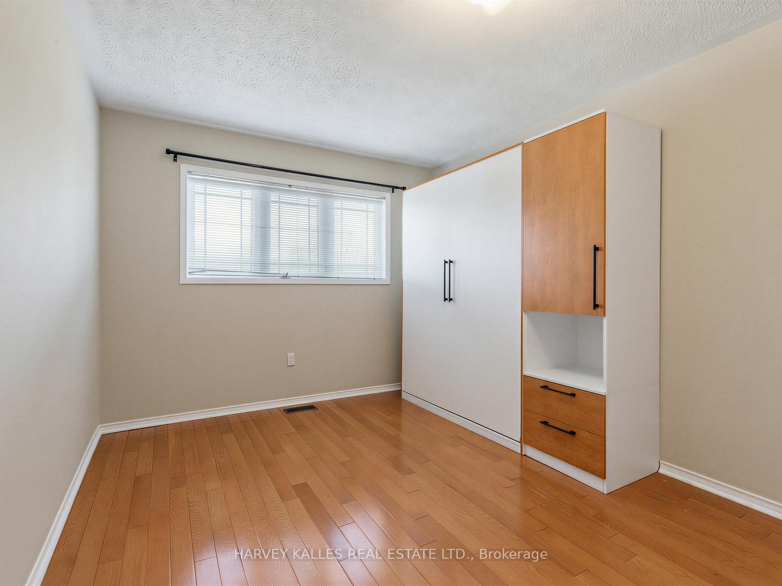 Photo 30 of 40 Blackthorn Drive, Vaughan, Maple — HOMEH