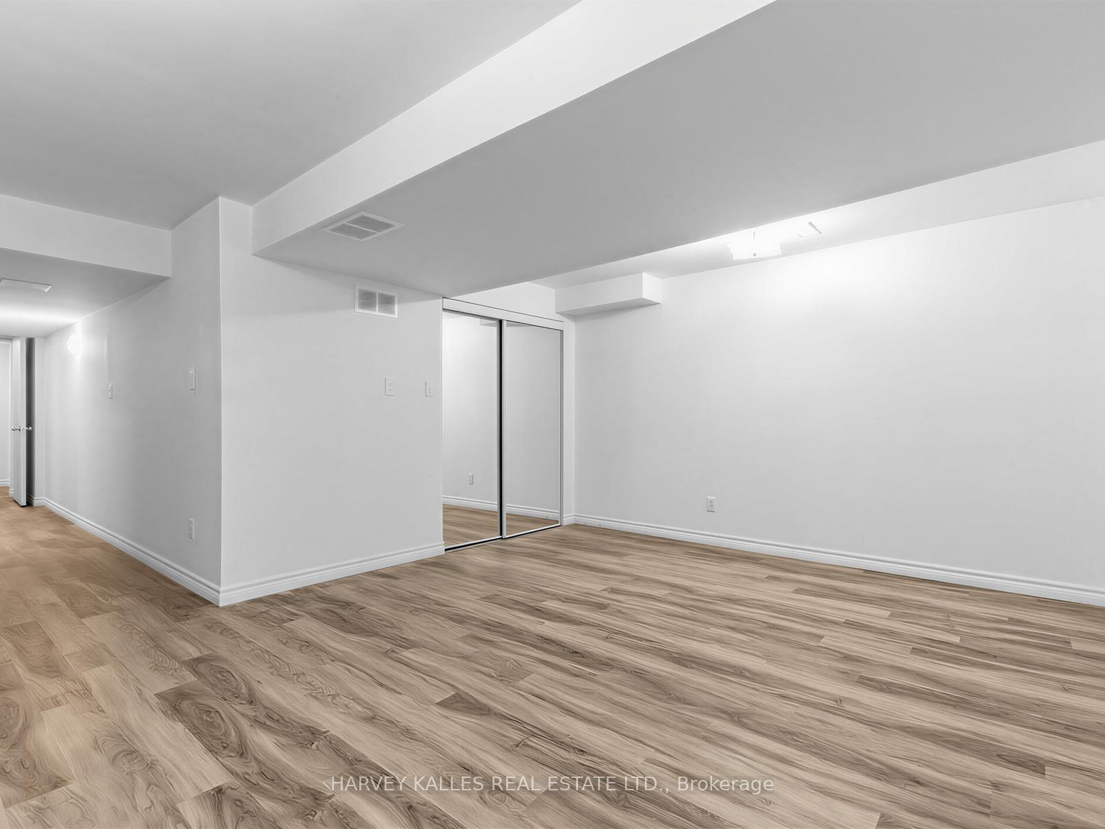 Photo 39 of 40 Blackthorn Drive, Vaughan, Maple — HOMEH