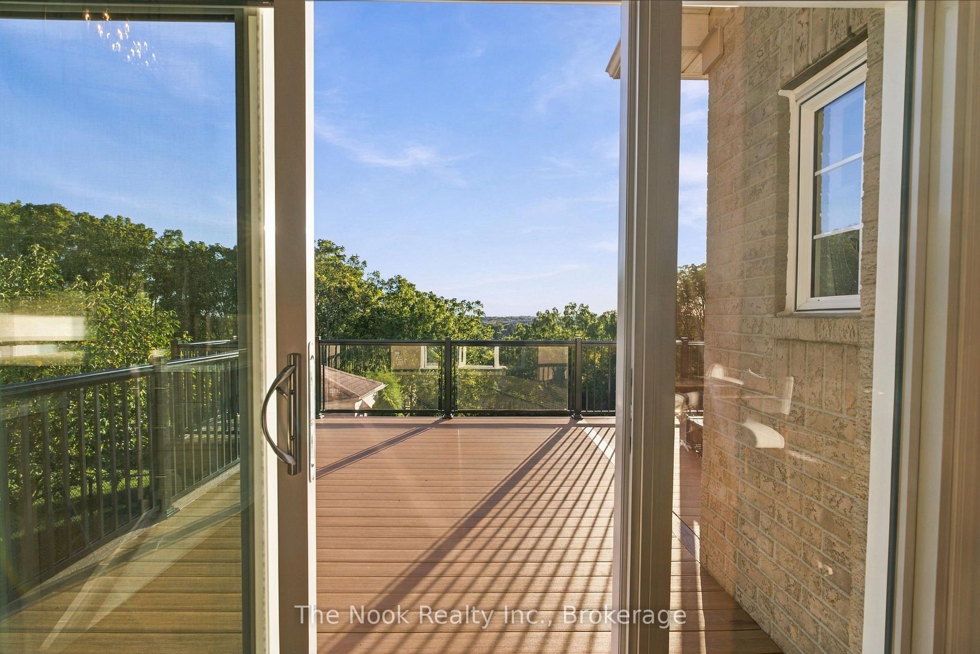 Photo 19 of 70 James Rowe Drive, Whitby, Williamsburg — HOMEH