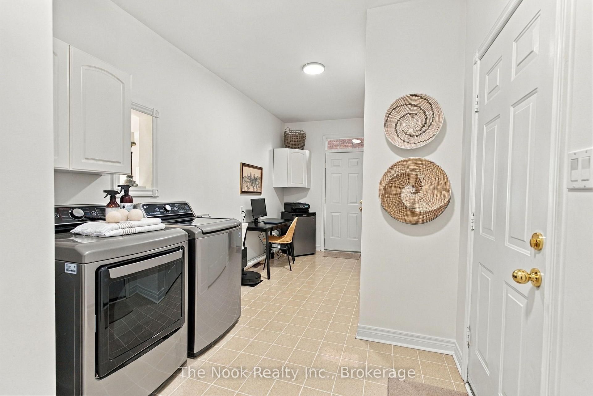 Photo 32 of 70 James Rowe Drive, Whitby, Williamsburg — HOMEH