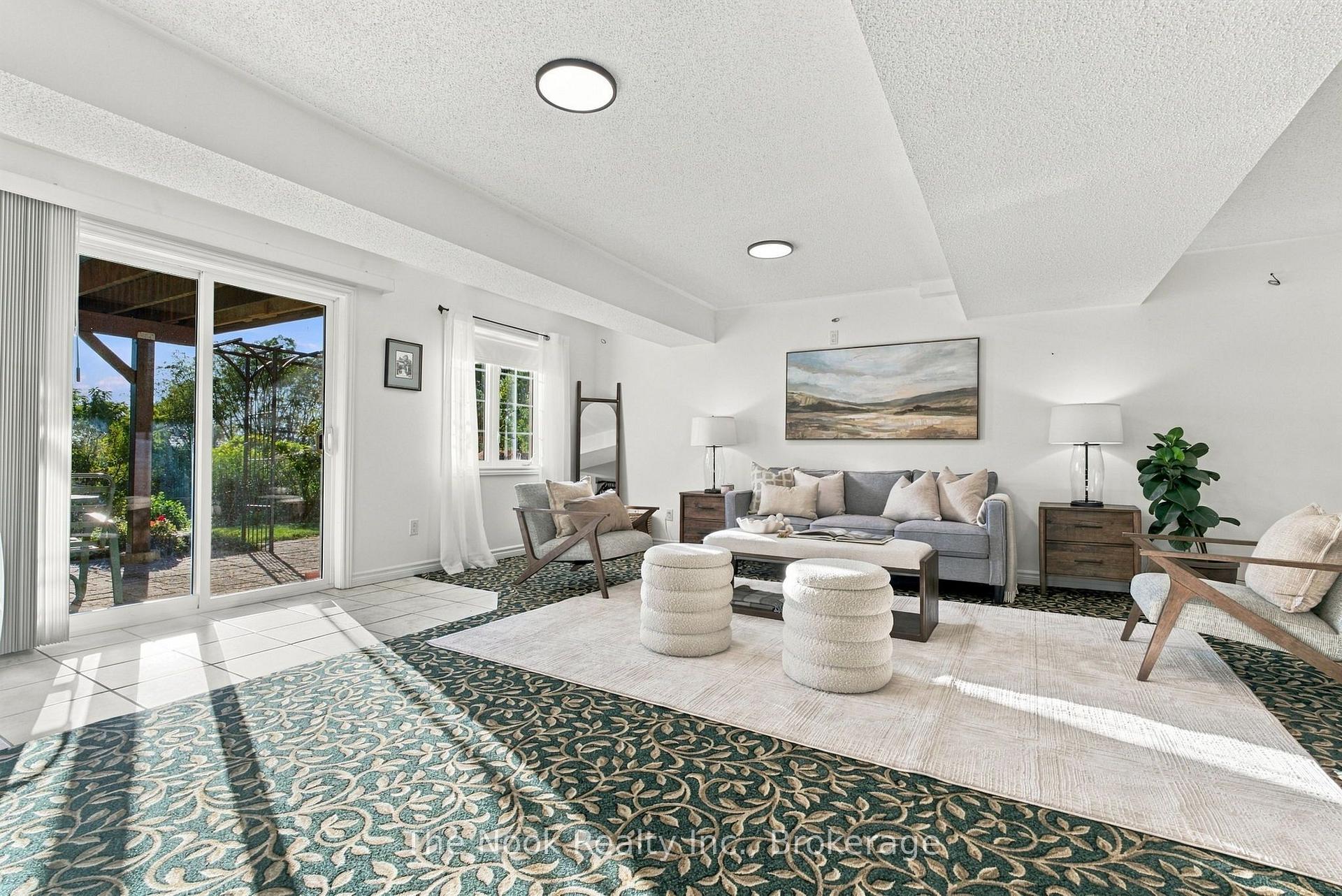 Photo 44 of 70 James Rowe Drive, Whitby, Williamsburg — HOMEH