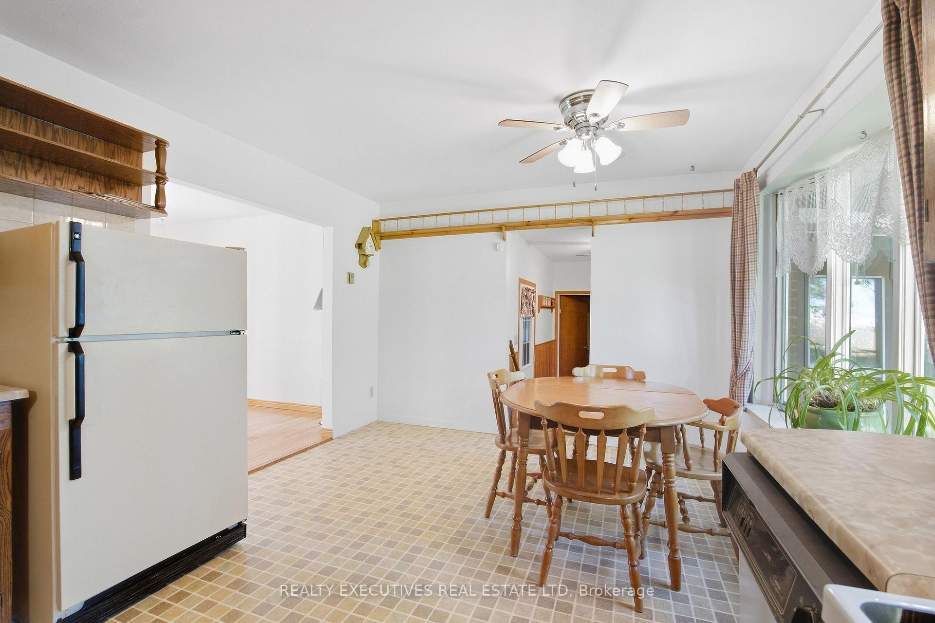 Photo 11 of 12525 Nesbitt Road, North Dundas, Winchester — HOMEH