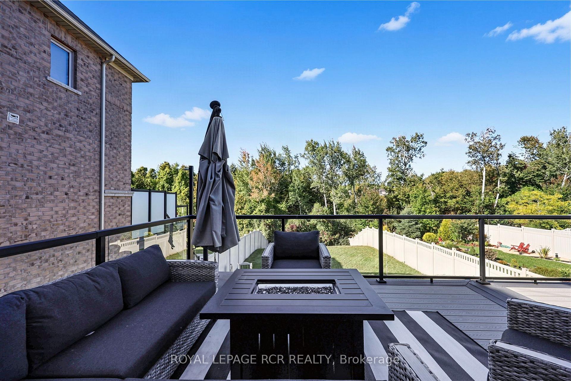 Photo 45 of 52 Hackett Street, East Gwillimbury, Sharon — HOMEH