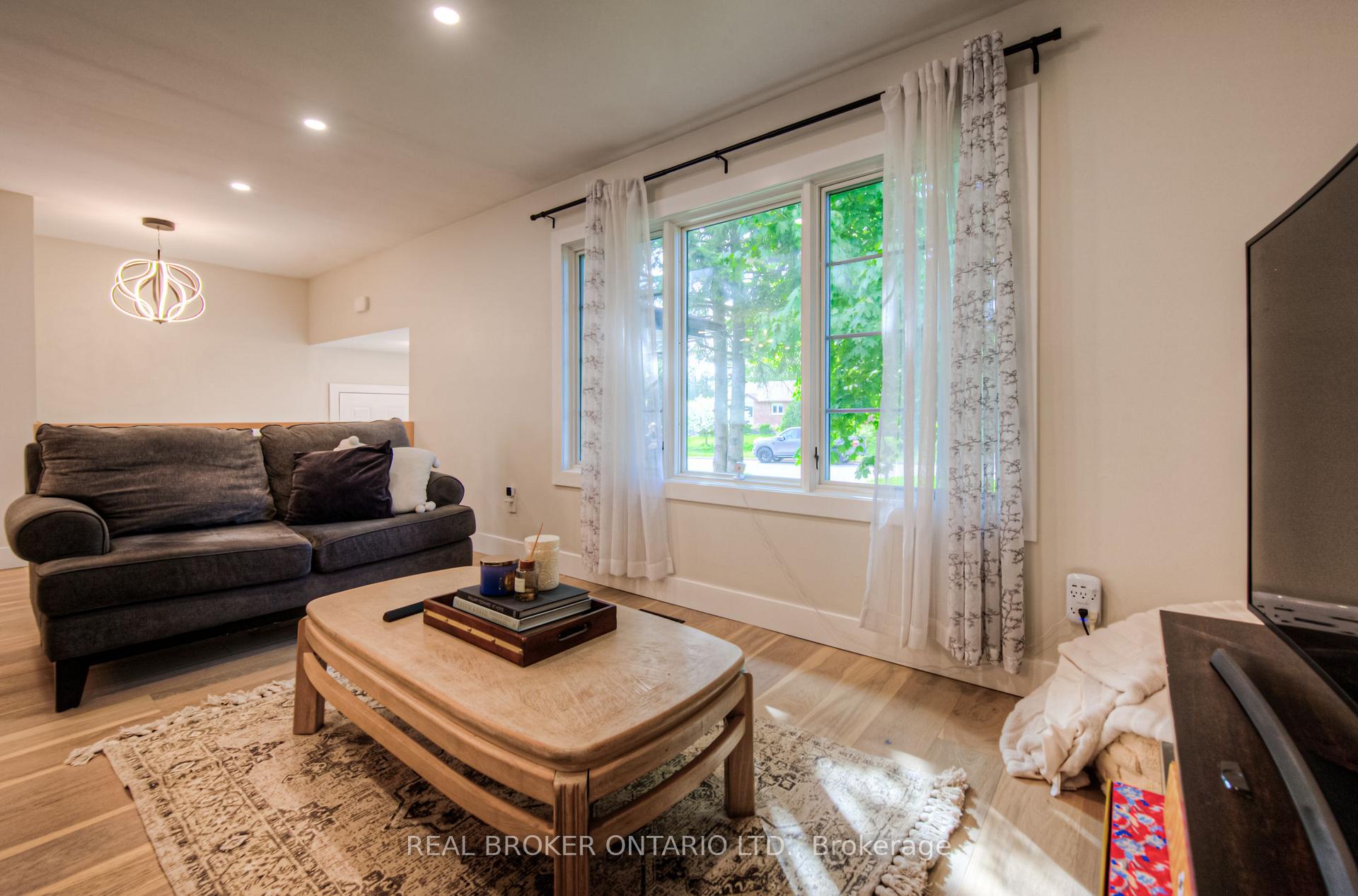 Photo 12 of 23 Carberry Road, Erin — HOMEH