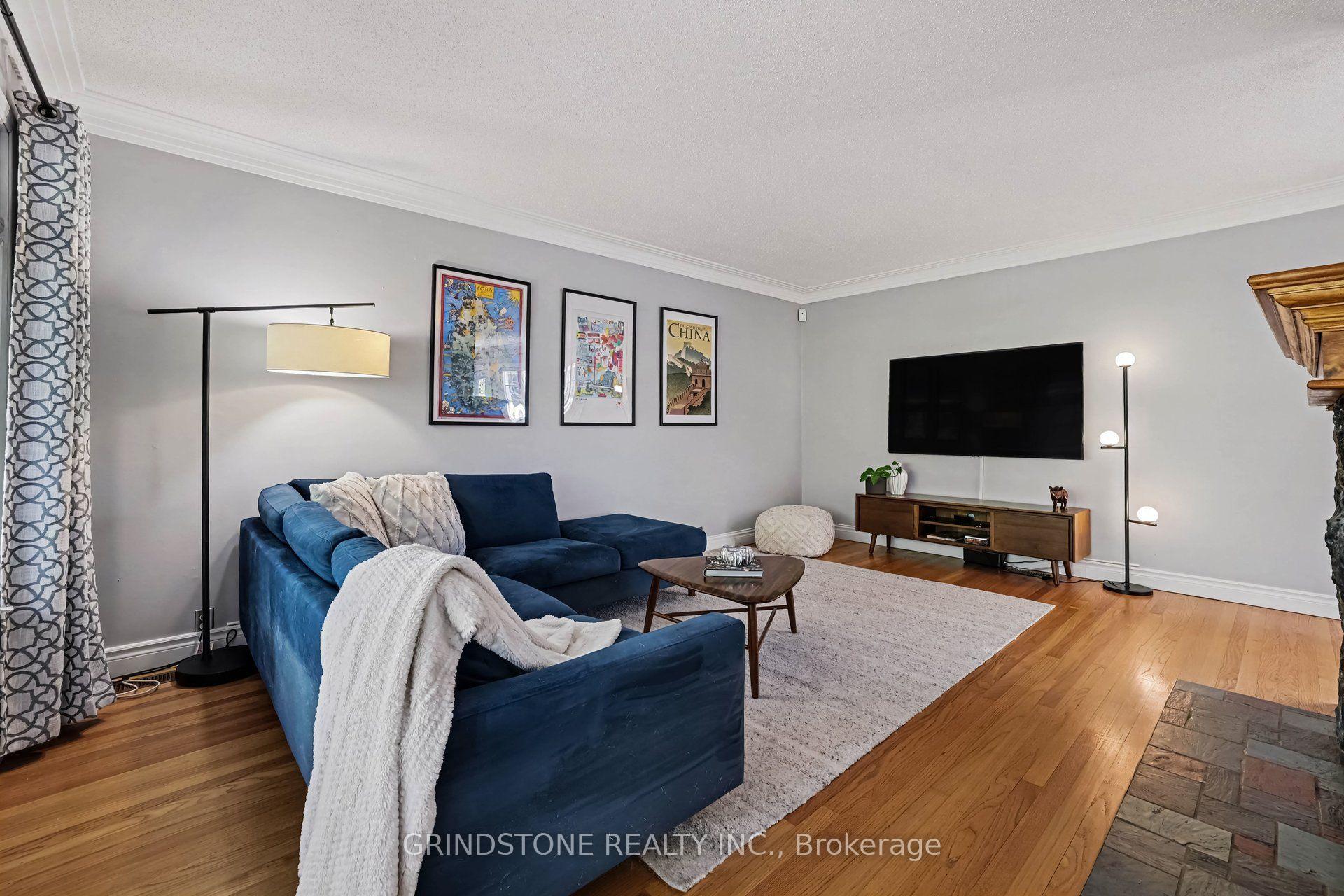 Photo 5 of 22 Bowmoor Avenue, Ottawa, Borden Farm/Stewart Farm/Carleton Heights/Parkwood Hills — HOMEH