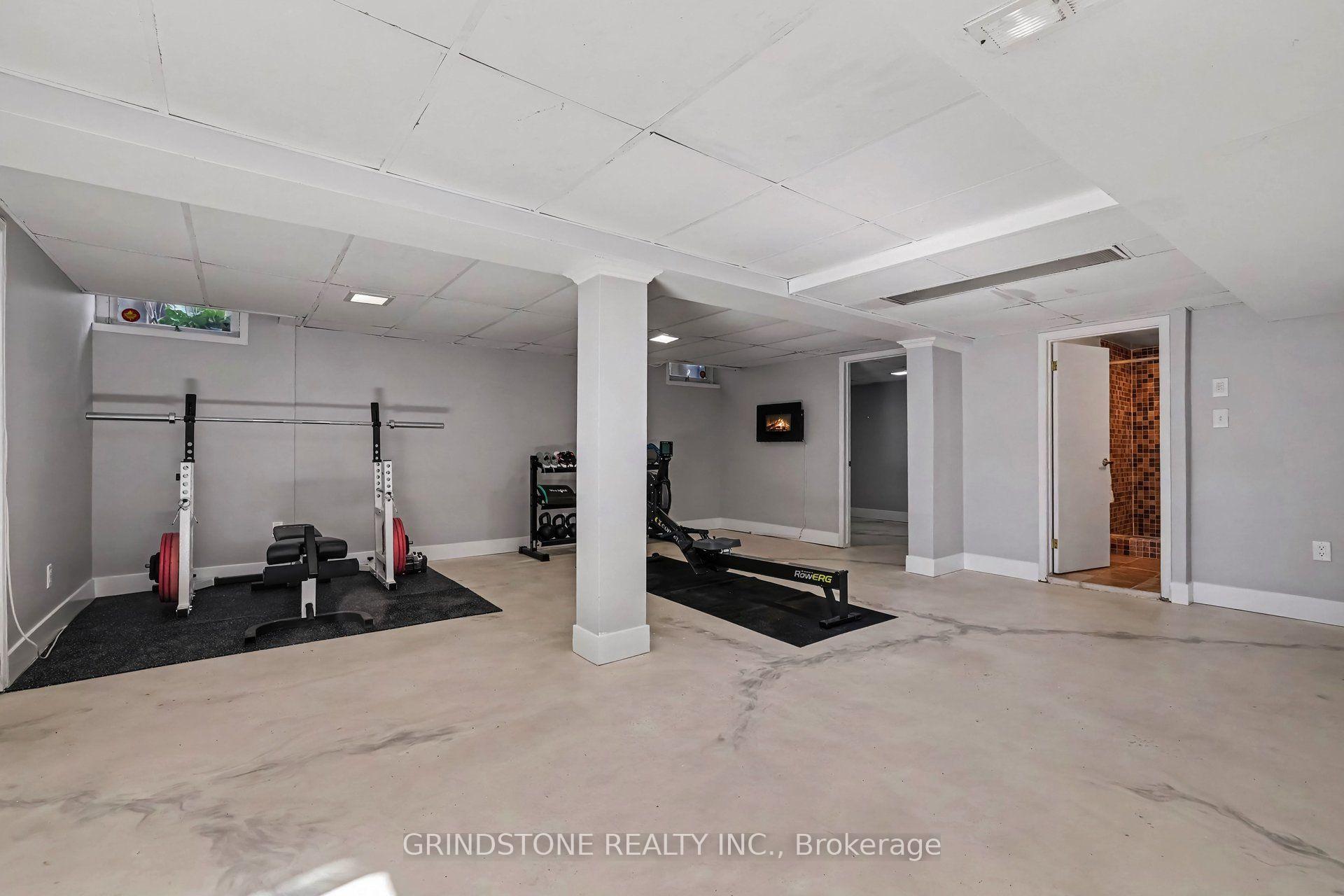 Photo 19 of 22 Bowmoor Avenue, Ottawa, Borden Farm/Stewart Farm/Carleton Heights/Parkwood Hills — HOMEH