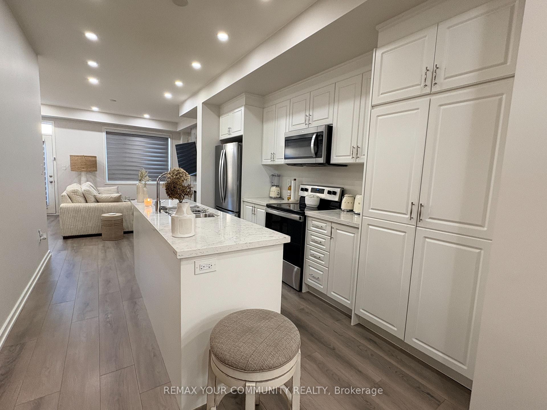 Photo 10 of 22 Lambert Lane, Caledon, Bolton East — HOMEH
