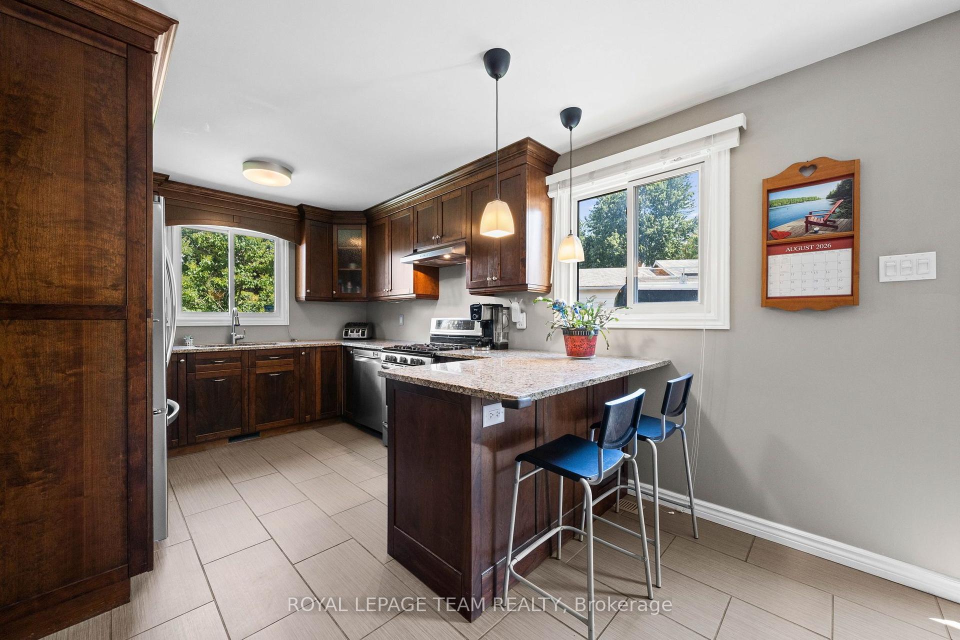 Photo 14 of 27 Ballantrae Way, Ottawa, Kanata - Glencairn/Hazeldean — HOMEH