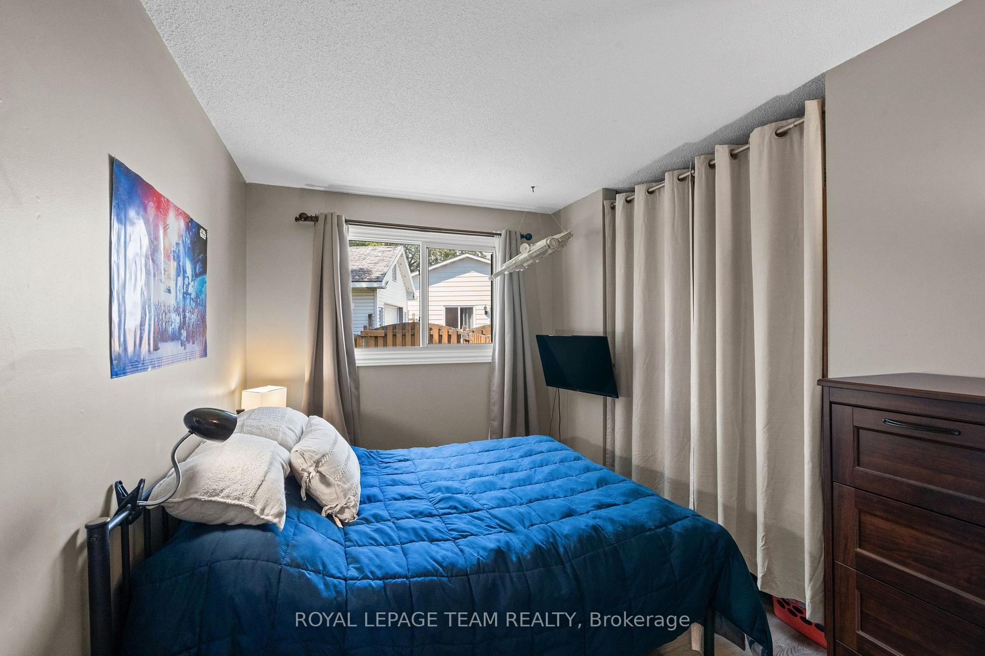 Photo 21 of 27 Ballantrae Way, Ottawa, Kanata - Glencairn/Hazeldean — HOMEH