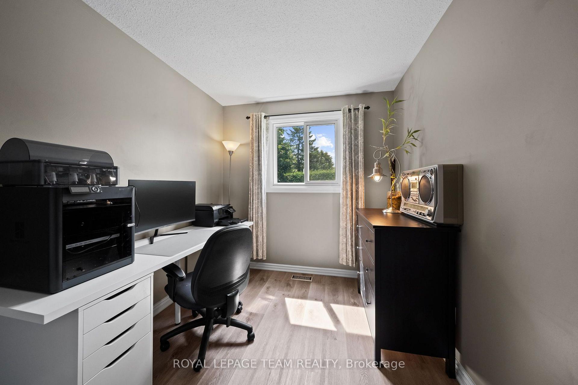 Photo 23 of 27 Ballantrae Way, Ottawa, Kanata - Glencairn/Hazeldean — HOMEH