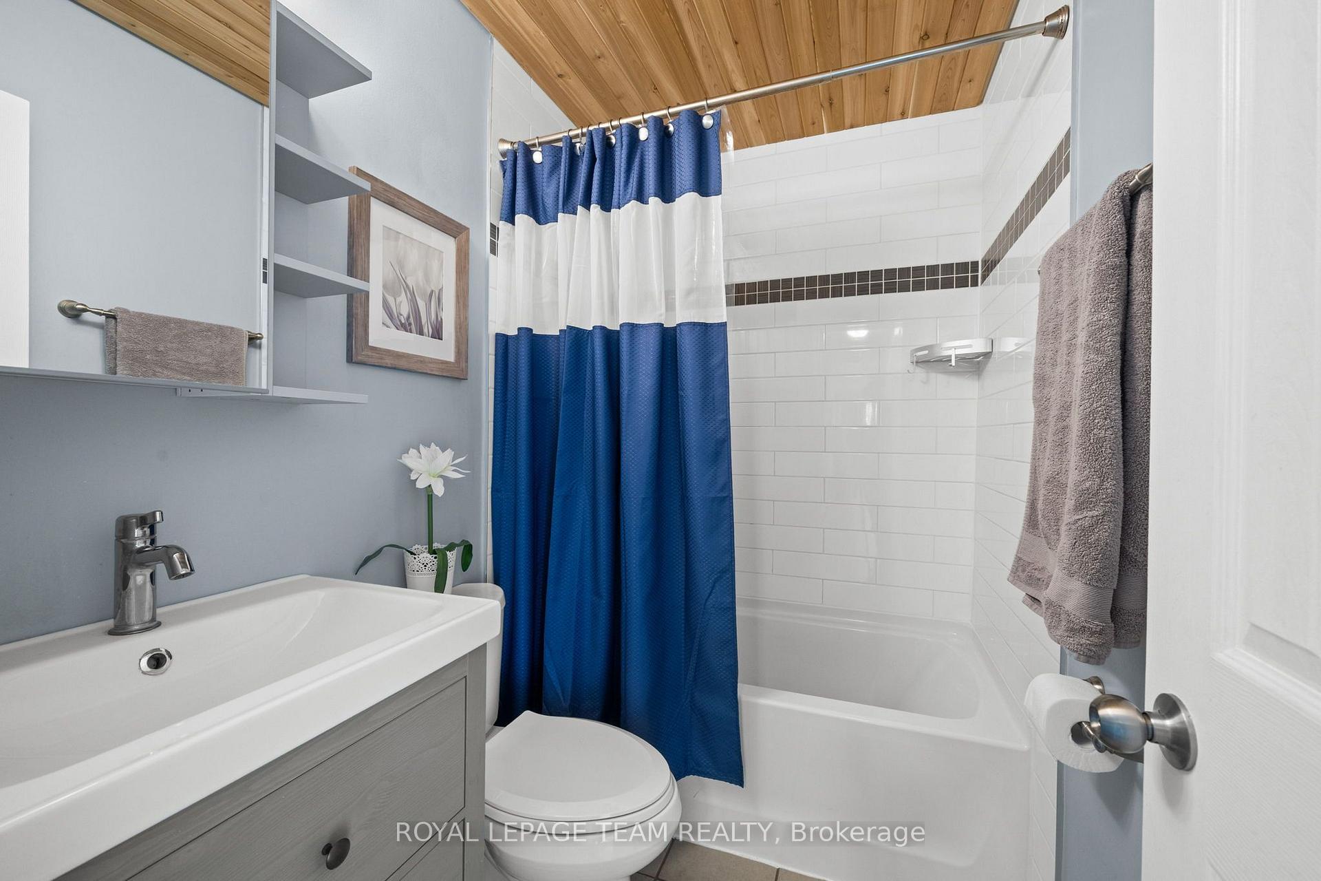 Photo 24 of 27 Ballantrae Way, Ottawa, Kanata - Glencairn/Hazeldean — HOMEH