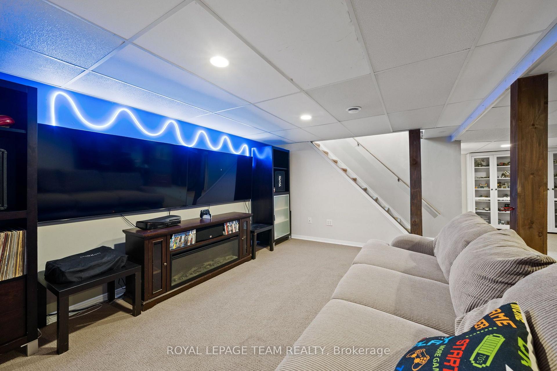Photo 27 of 27 Ballantrae Way, Ottawa, Kanata - Glencairn/Hazeldean — HOMEH