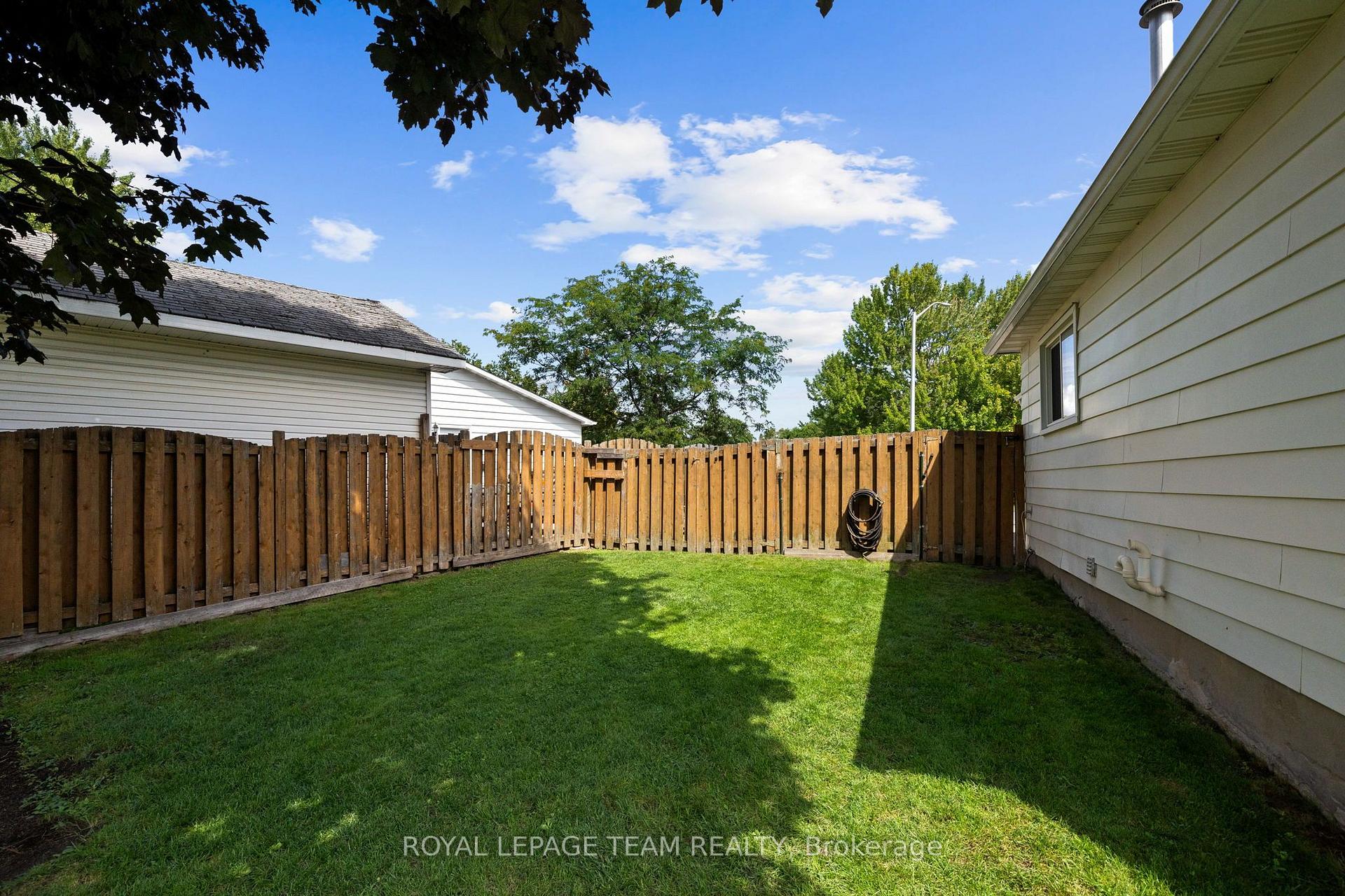 Photo 32 of 27 Ballantrae Way, Ottawa, Kanata - Glencairn/Hazeldean — HOMEH