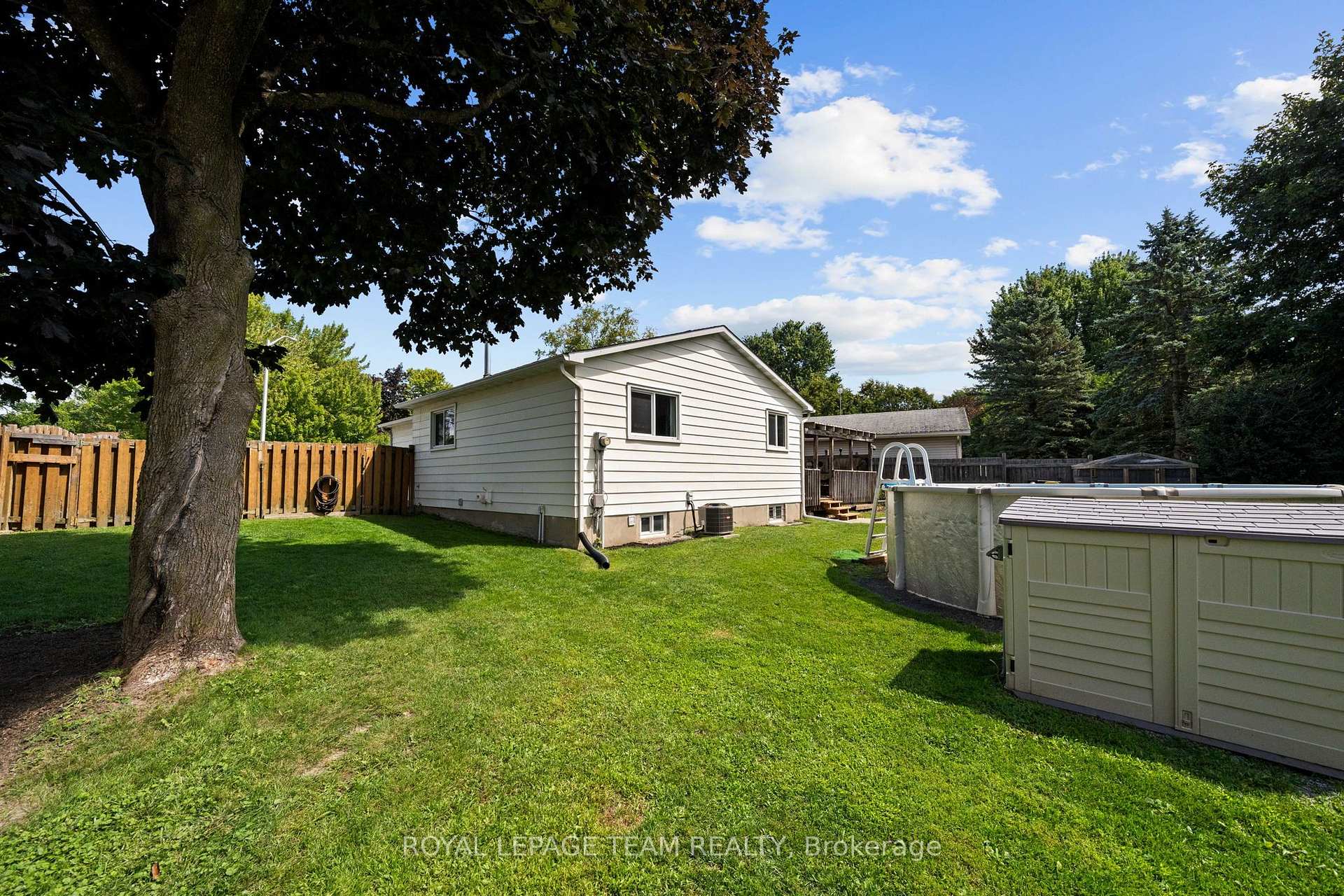 Photo 34 of 27 Ballantrae Way, Ottawa, Kanata - Glencairn/Hazeldean — HOMEH