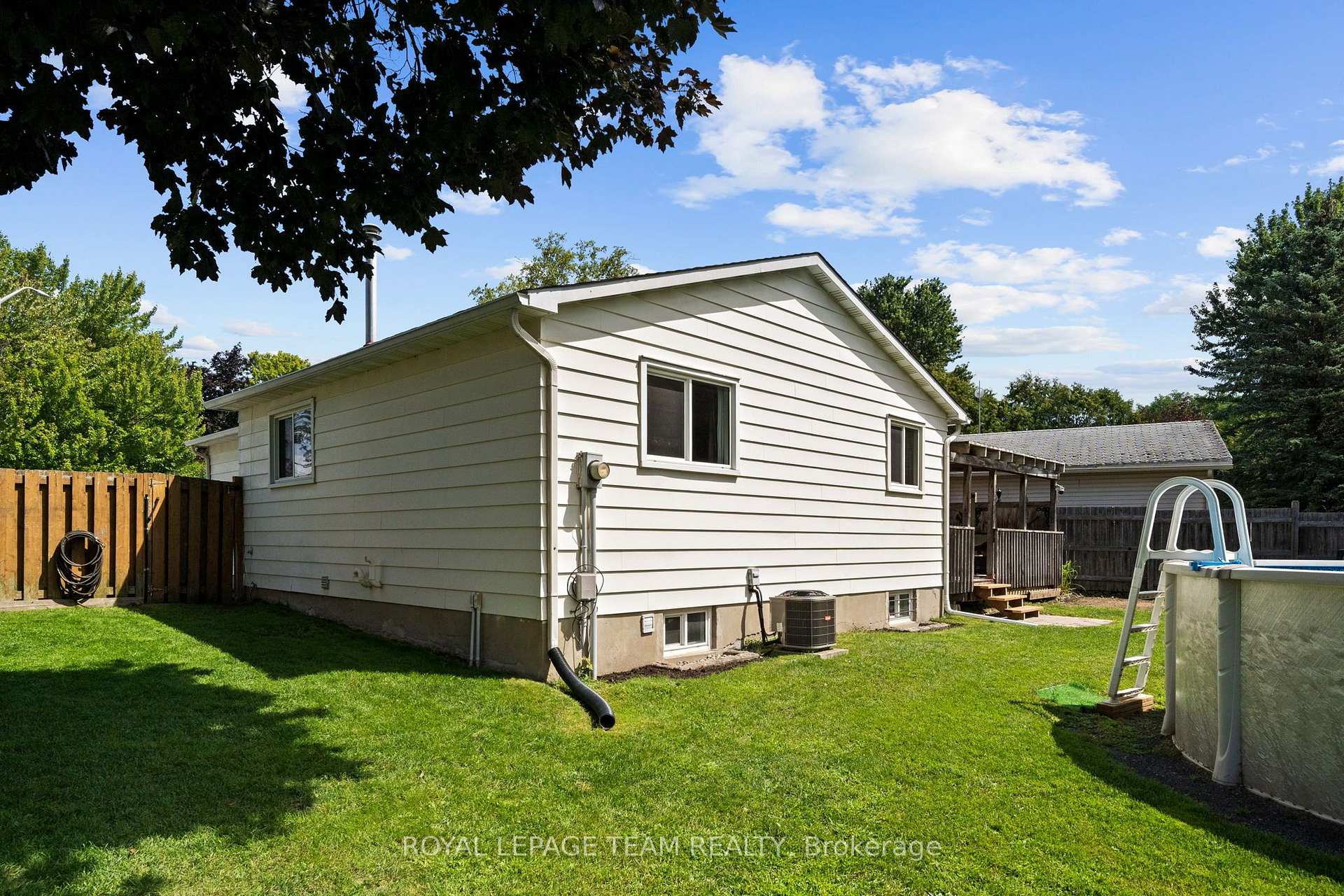 Photo 35 of 27 Ballantrae Way, Ottawa, Kanata - Glencairn/Hazeldean — HOMEH