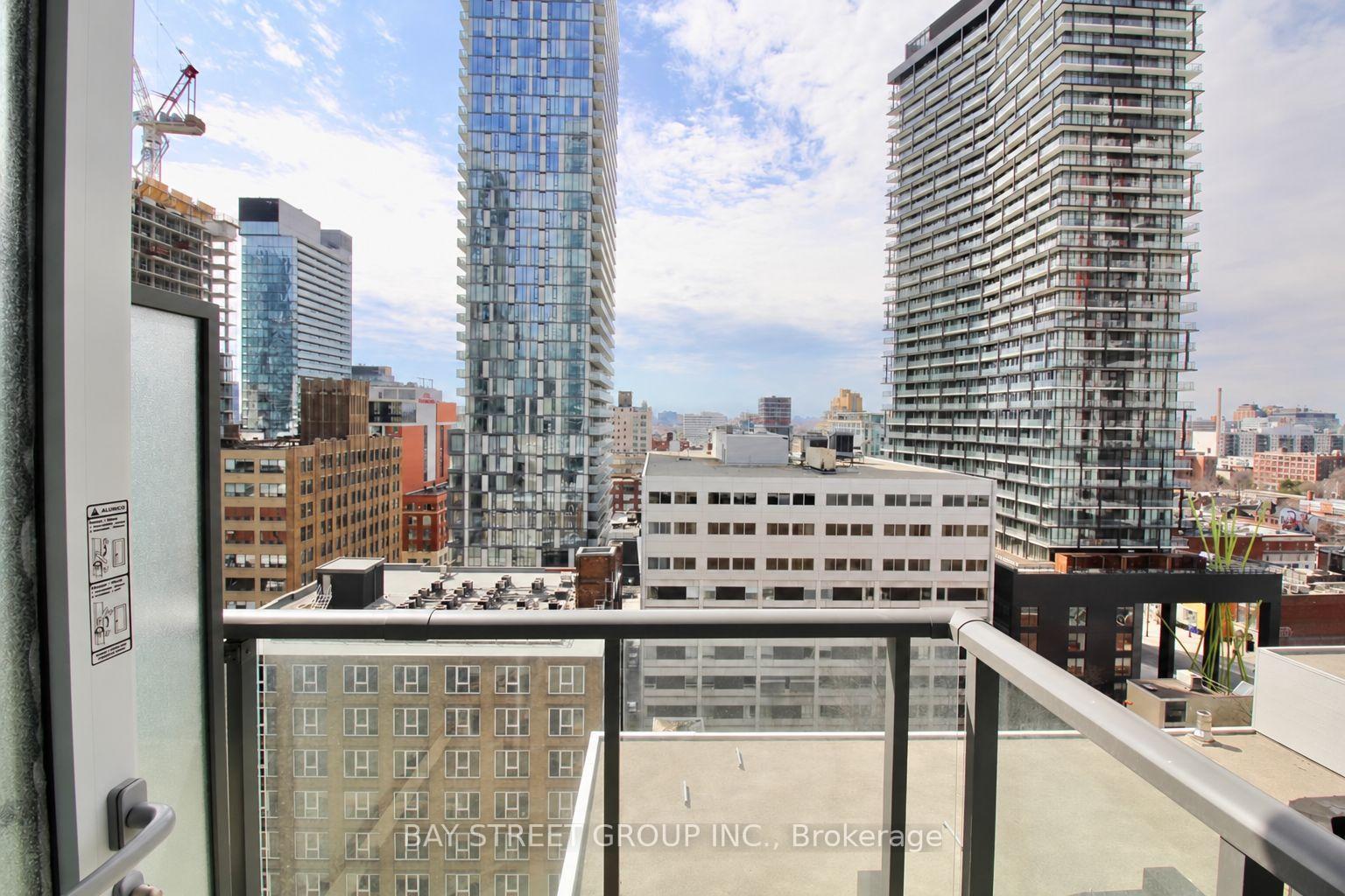 Photo 13 of Unit 1303, 290 Adelaide Street W, Toronto, Waterfront Communities — HOMEH