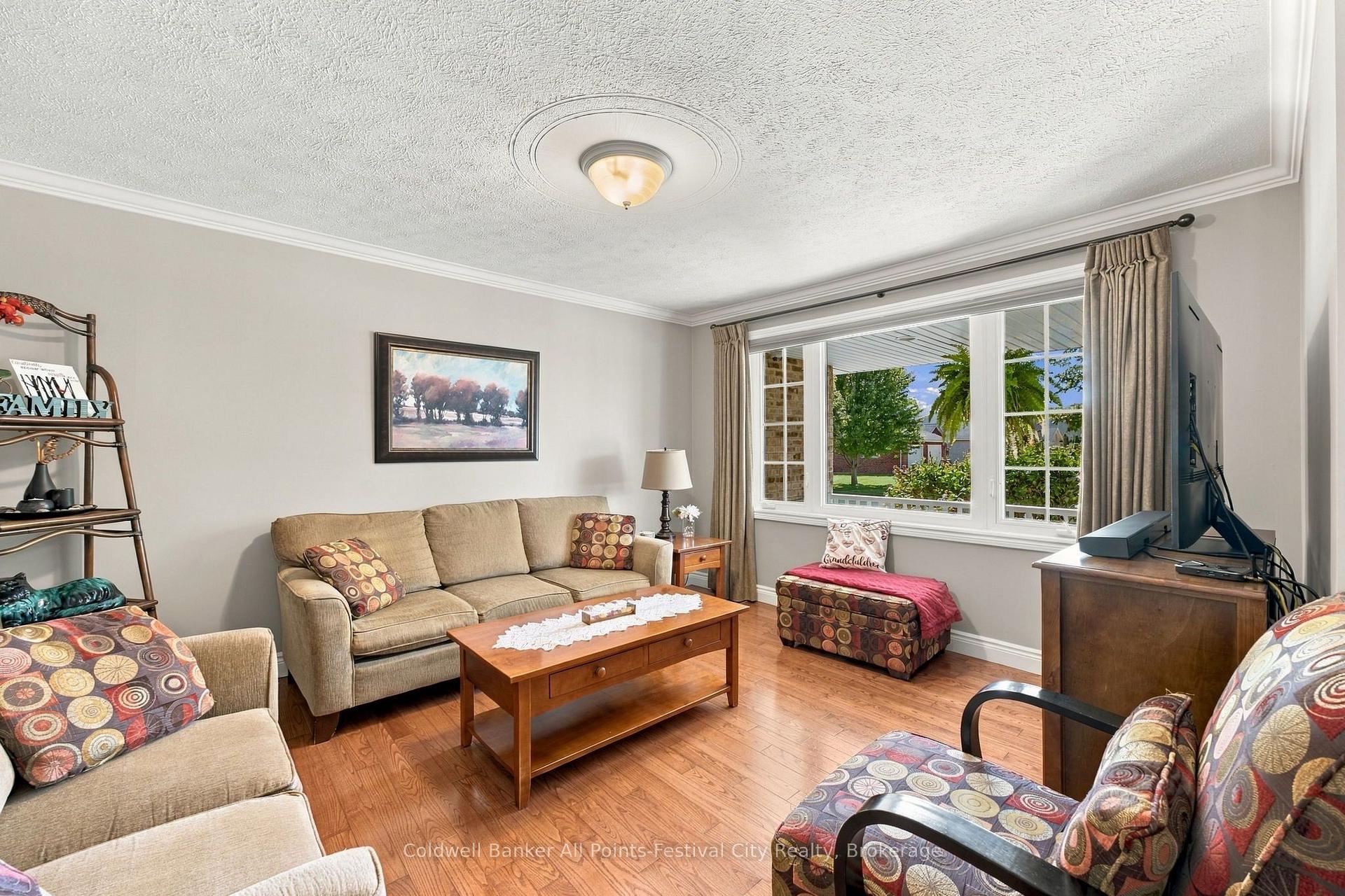 Photo 7 of 130 Brimicombe Crescent, Goderich, Goderich (Town) — HOMEH