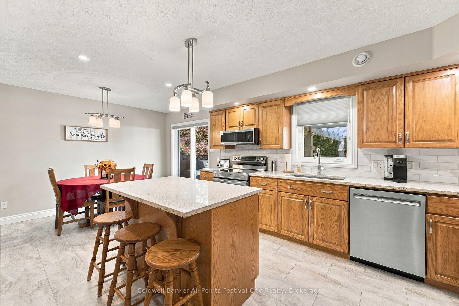 Photo 14 of 130 Brimicombe Crescent, Goderich, Goderich (Town) — HOMEH