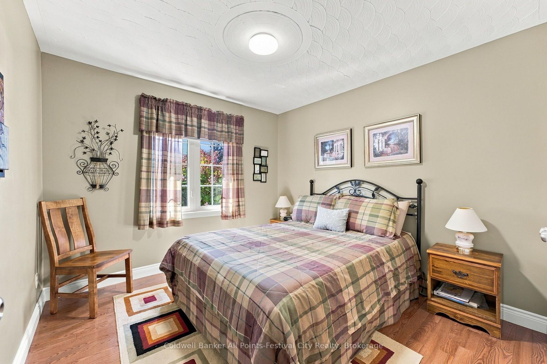Photo 17 of 130 Brimicombe Crescent, Goderich, Goderich (Town) — HOMEH
