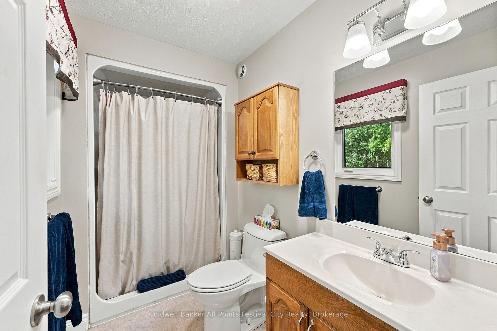 Photo 22 of 130 Brimicombe Crescent, Goderich, Goderich (Town) — HOMEH