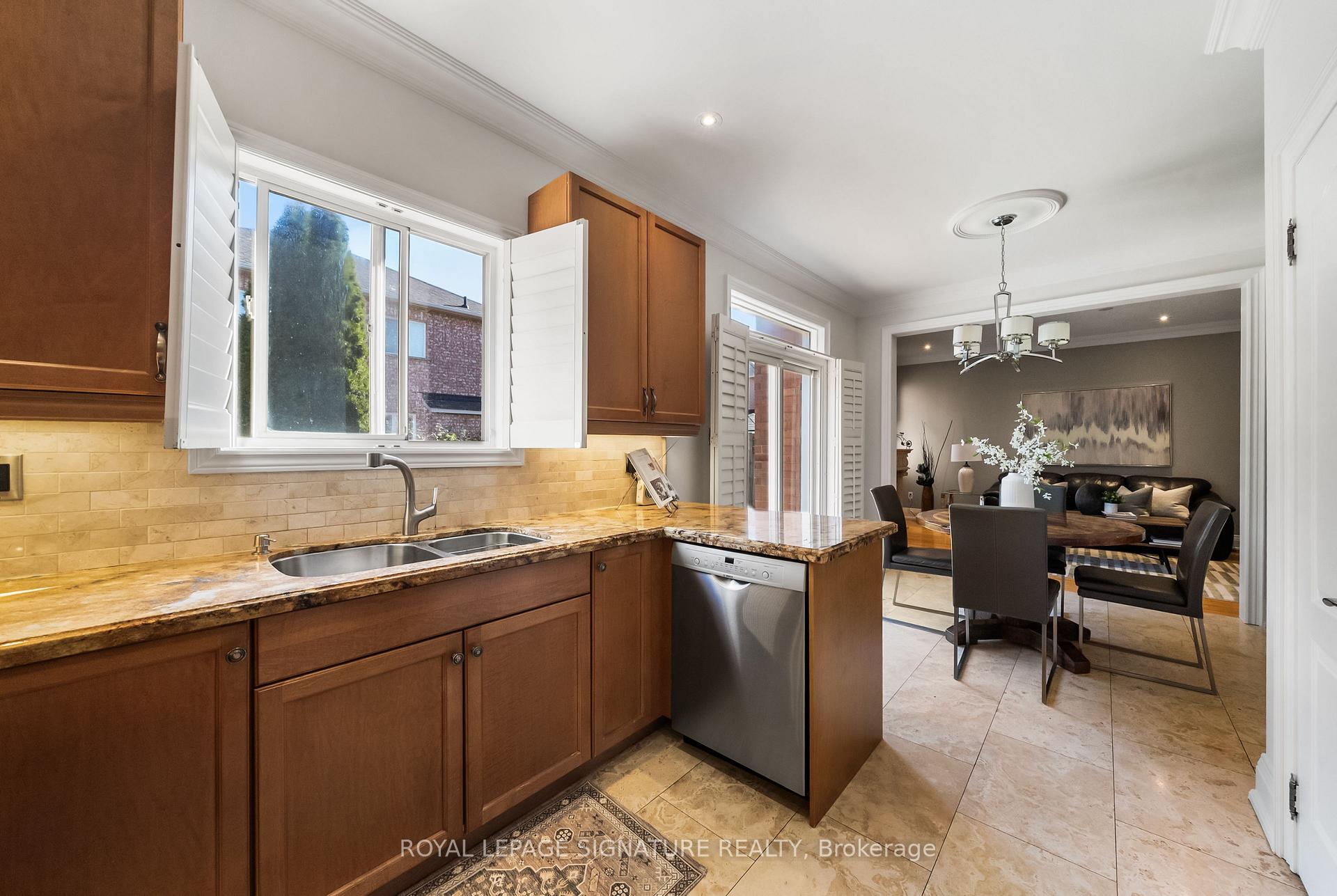 Photo 9 of 19 Dace Drive, Vaughan, Vellore Village — HOMEH