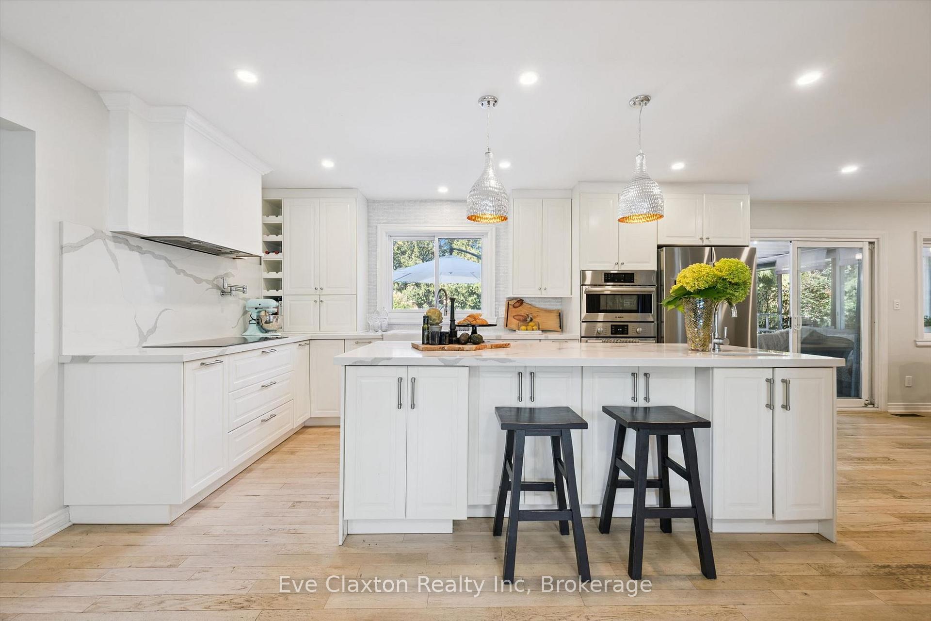 Photo 6 of 6 Renfrew Place, Guelph, Kortright West — HOMEH