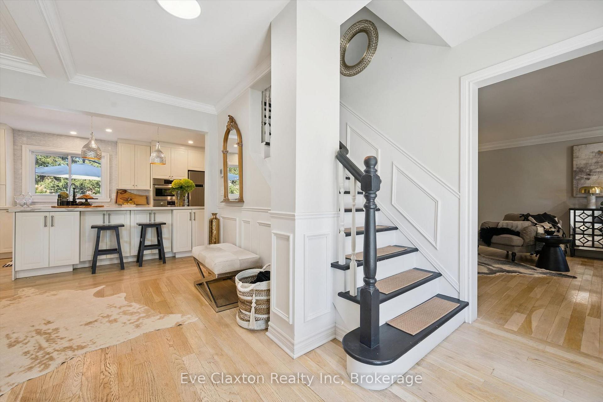 Photo 16 of 6 Renfrew Place, Guelph, Kortright West — HOMEH
