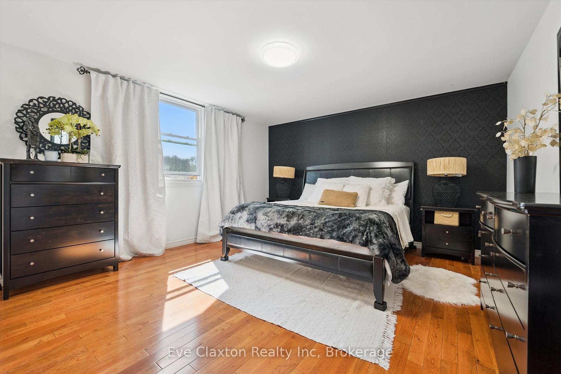 Photo 17 of 6 Renfrew Place, Guelph, Kortright West — HOMEH