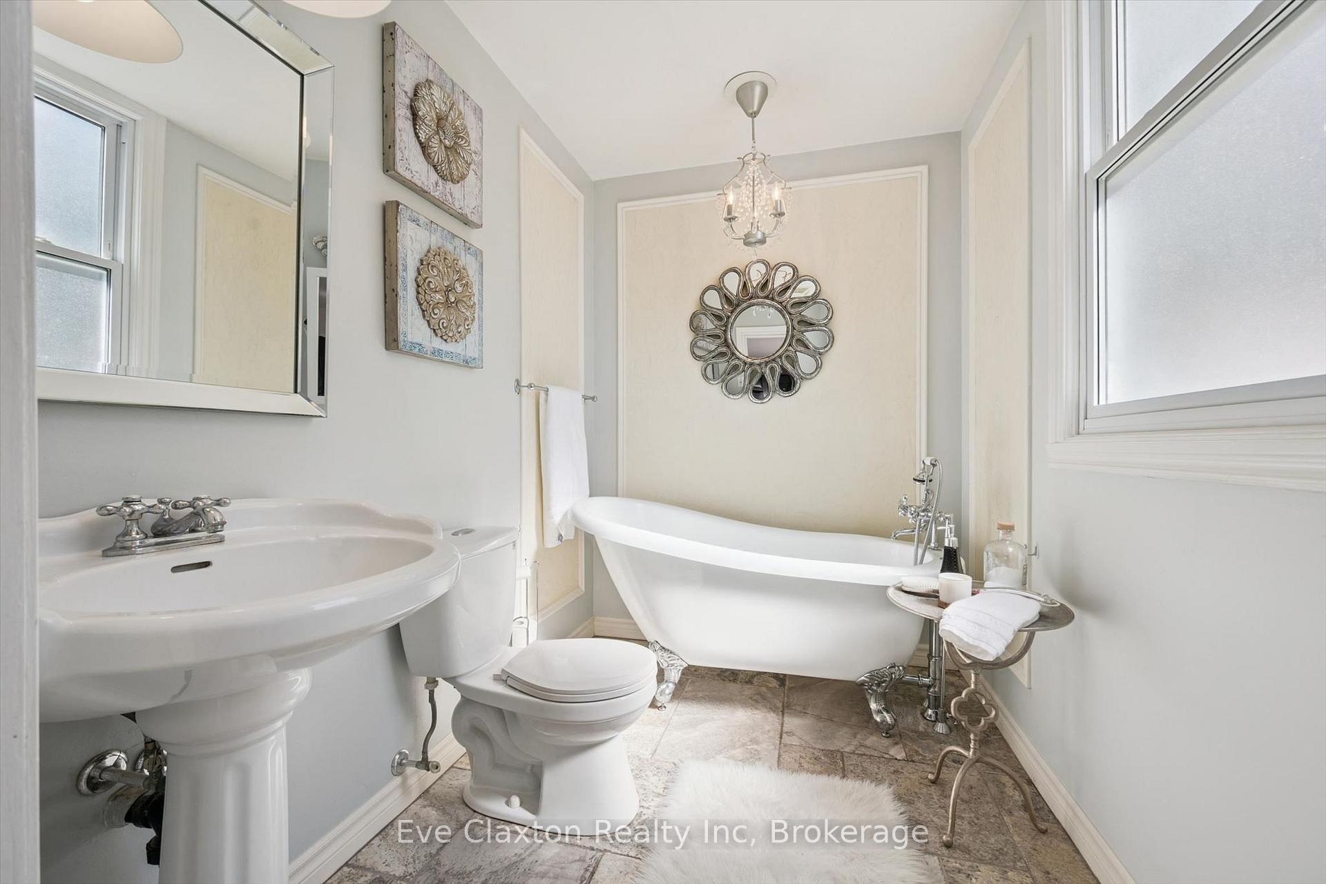 Photo 19 of 6 Renfrew Place, Guelph, Kortright West — HOMEH
