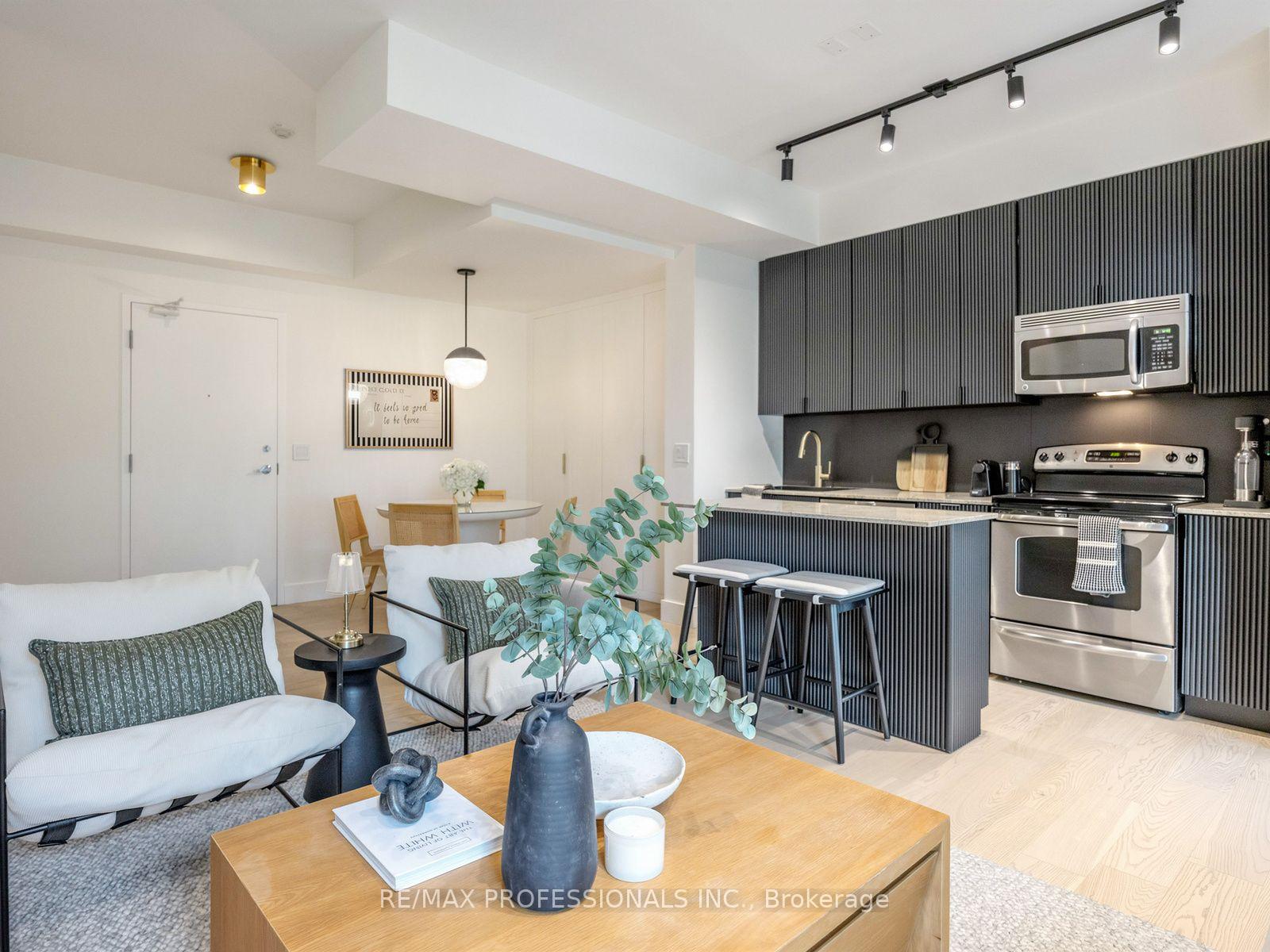 Photo 5 of Unit 402, 155 Legion Road N, Etobicoke, Mimico — HOMEH