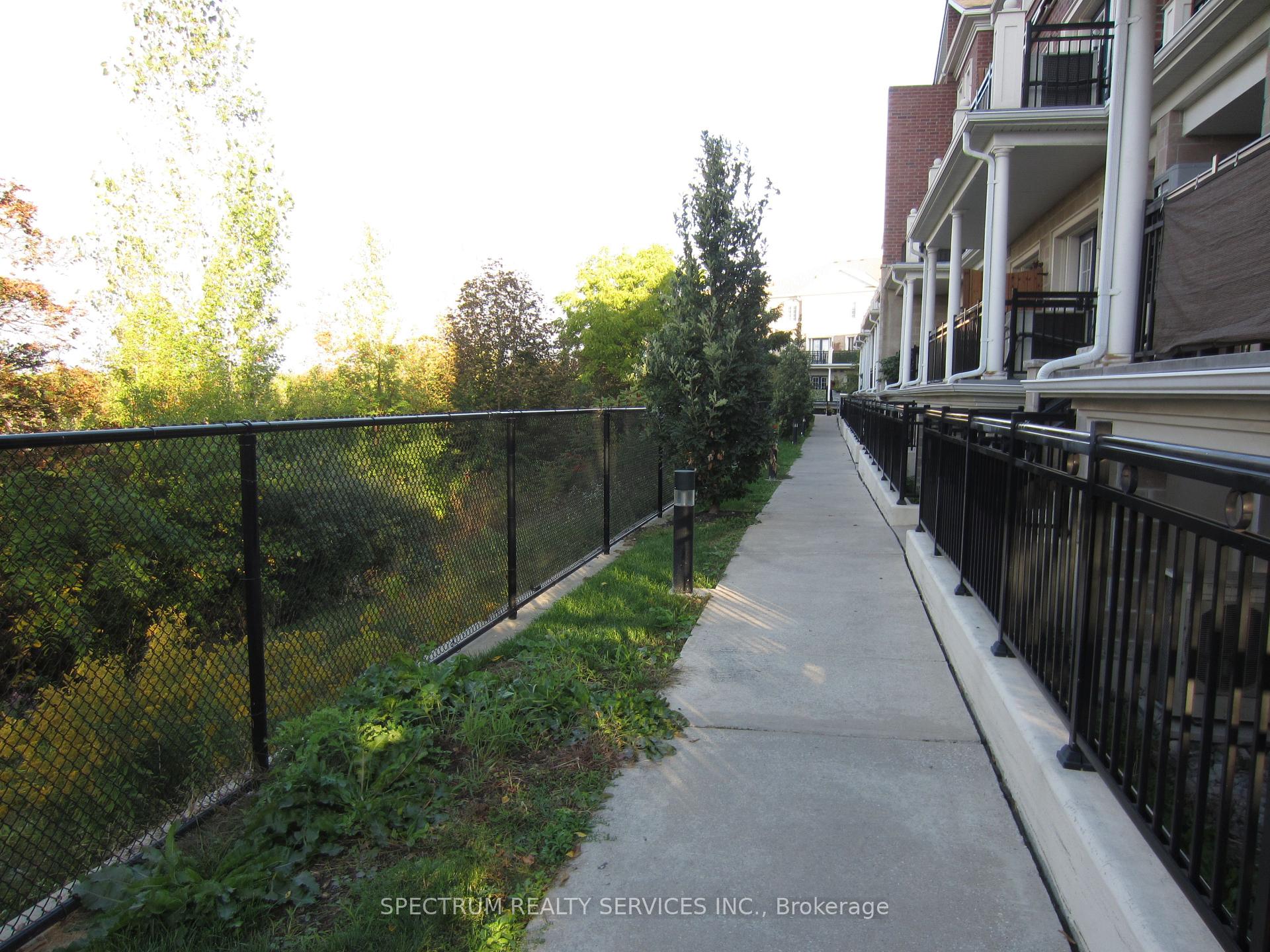 Photo 14 of Unit C-31, 26 Bruce Street, Vaughan, East Woodbridge — HOMEH