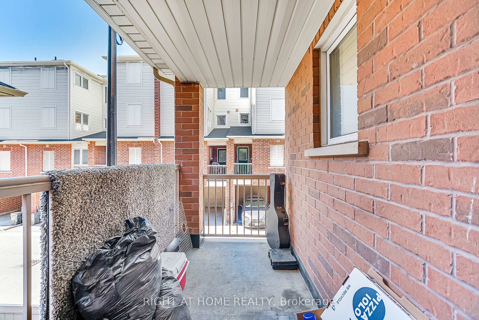 Photo 26 of 46 Odoardo Di Santo Circle, North York, Downsview-Roding-CFB — HOMEH